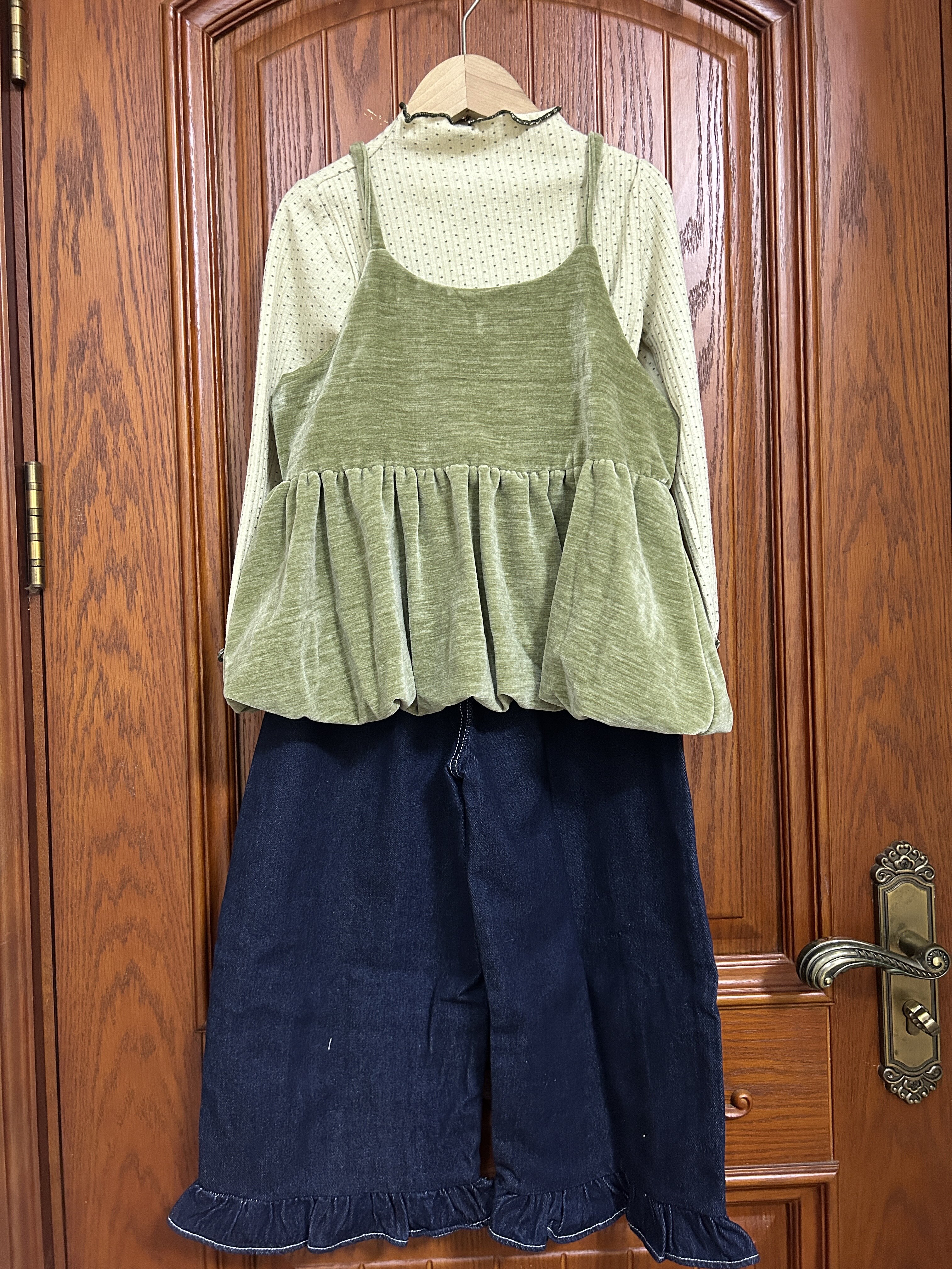 Customer photo for Cami + Top + Jeans (3-Piece), 120cm