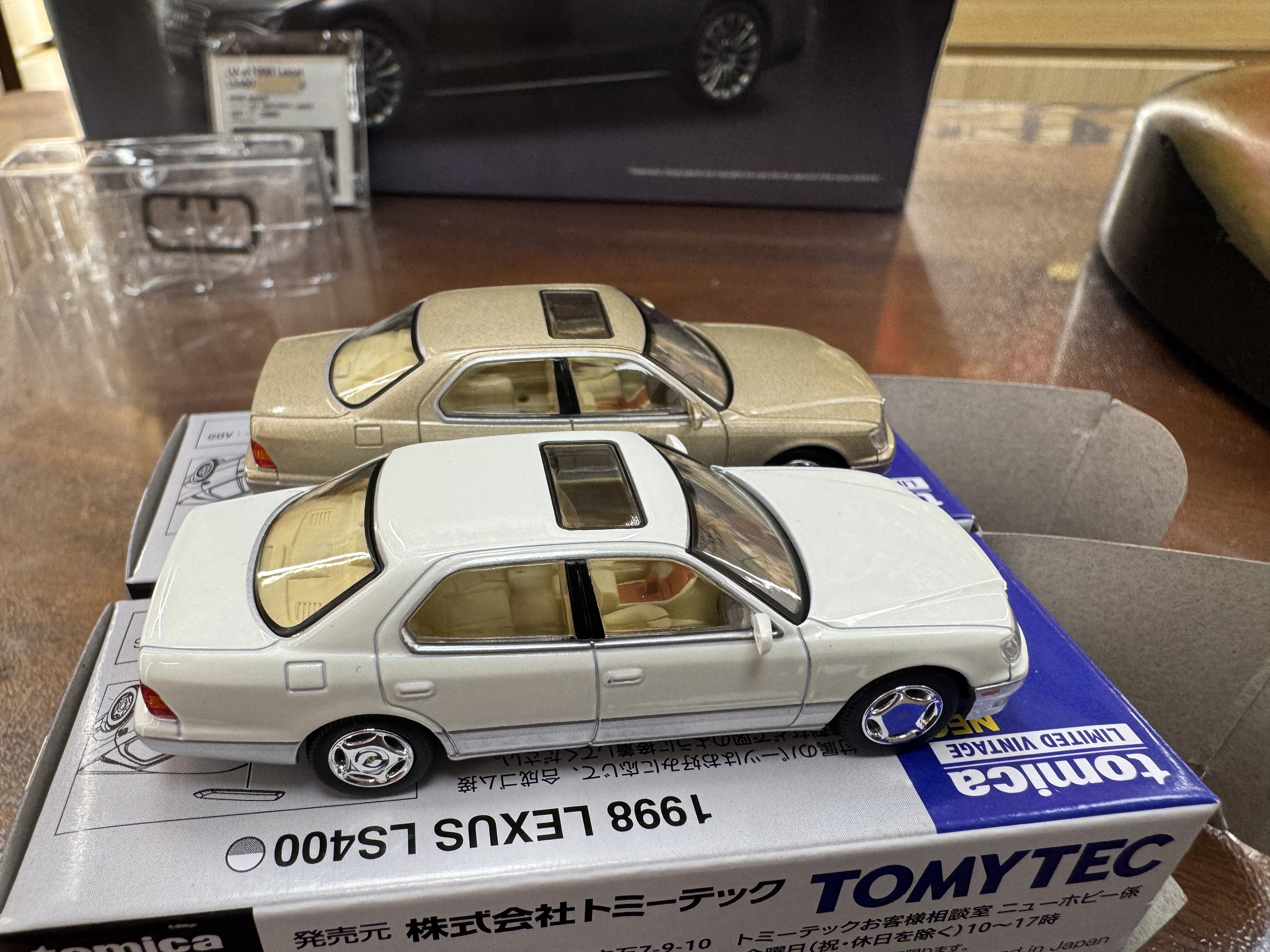 26年2月TOMYTEC TLV LV-N 1998 LEXUS LS400 (GOLO BEIGE)香槟金-淘宝