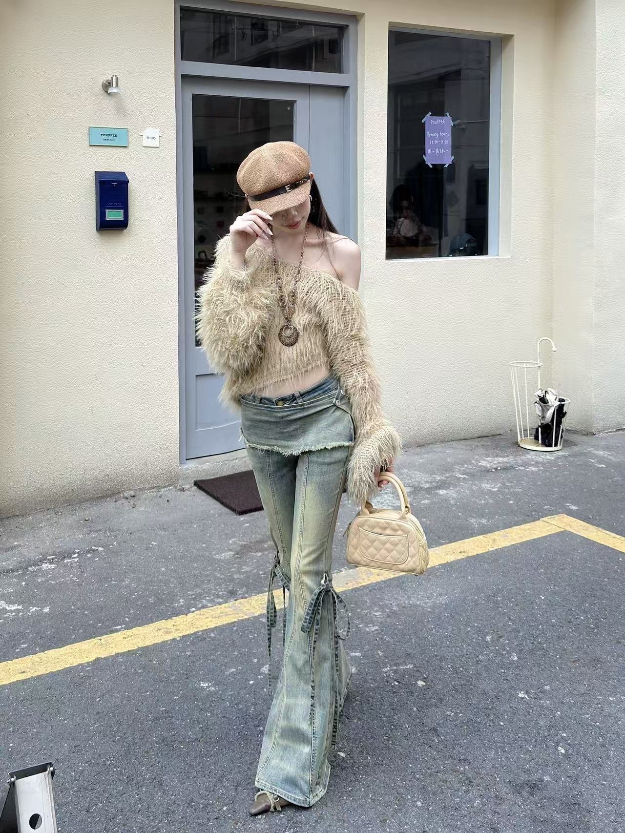 ABWLR「叠穿派对」原创复古做旧水洗牛仔裤:解锁超模腿的马蹄微喇密码