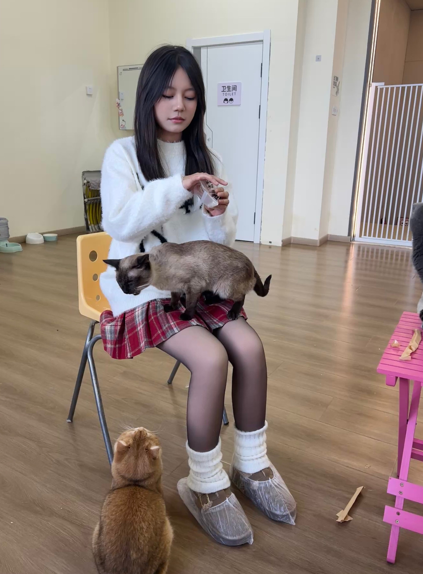 小野和子冬季黑丝光腿神器 加绒双层设计保暖不臃肿 替换装方便实用