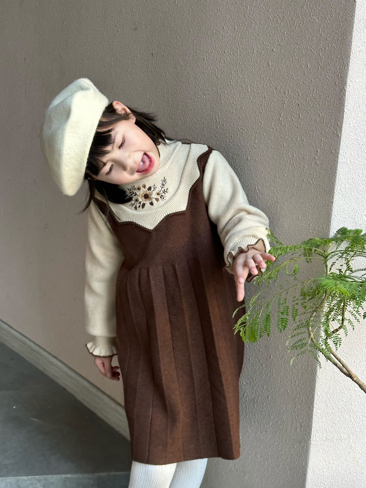 Customer photo for Wool · Ivory, Small (50-54cm)