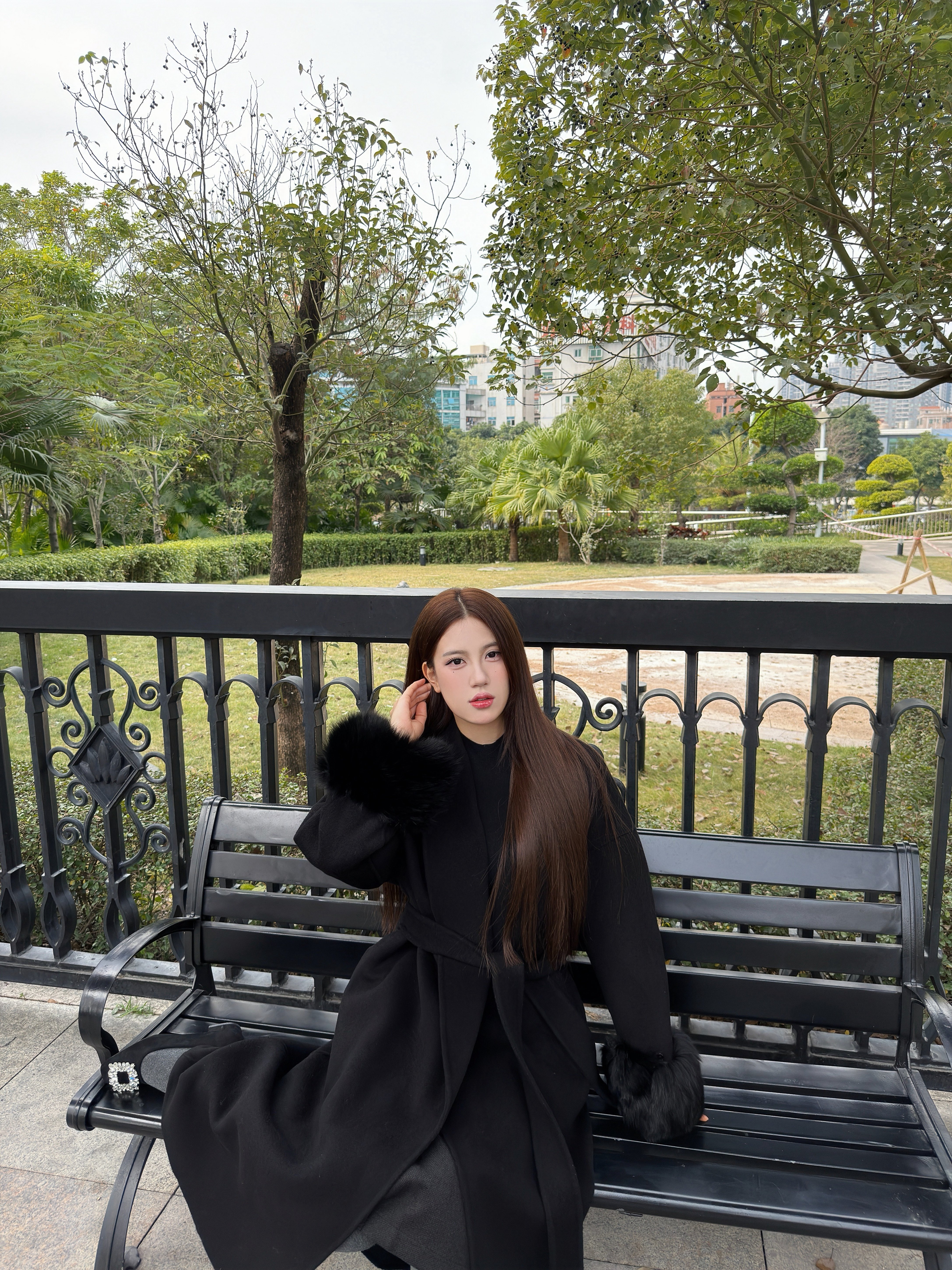 WTTAI万太太小个子专属绵羊毛大衣 中长款设计不压身高 狐狸毛袖口奢华点睛