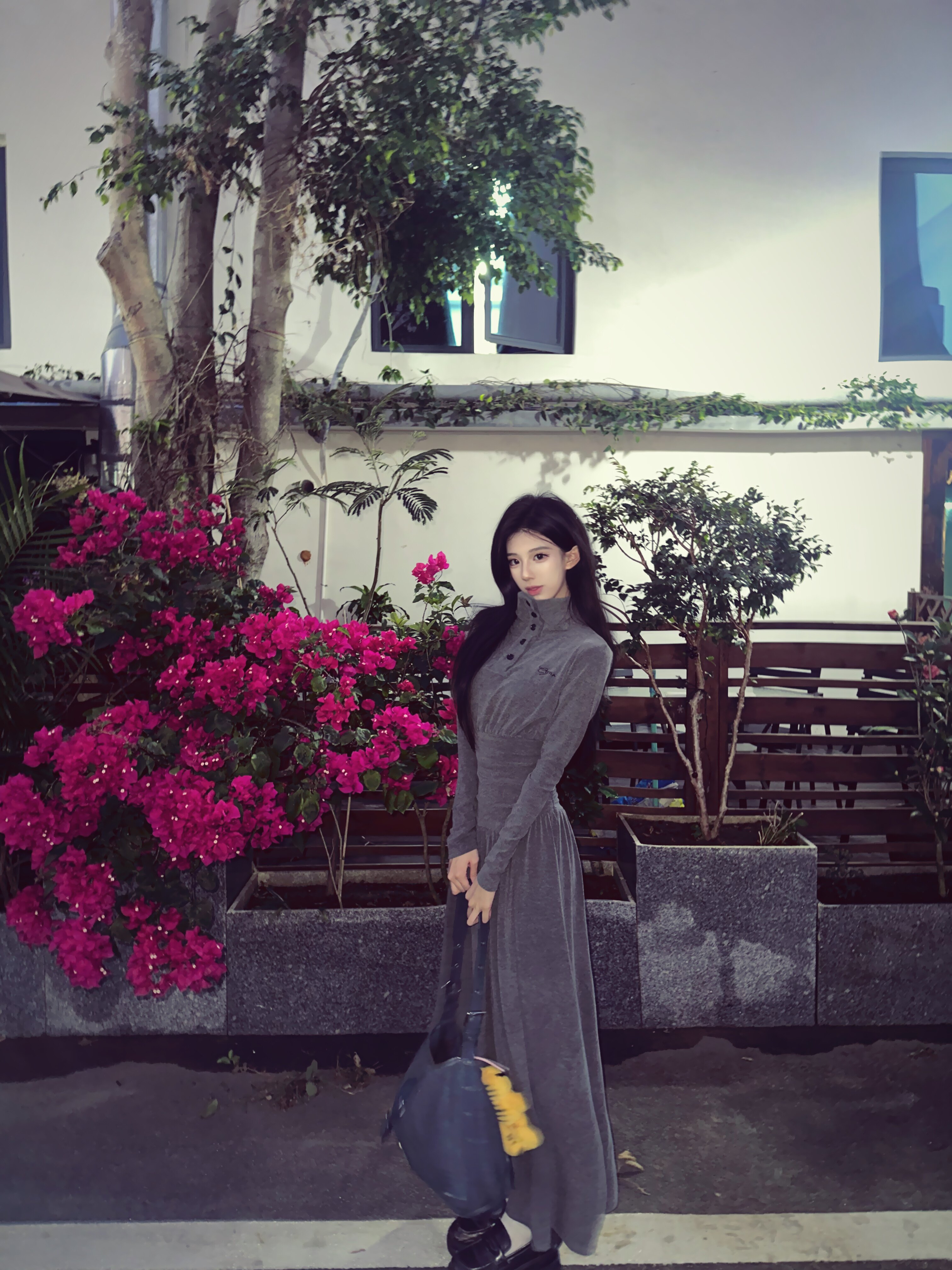 CYNR原创设计气质复古连衣裙,半高polo领褶皱收腰A字长裙摆遮肉显高