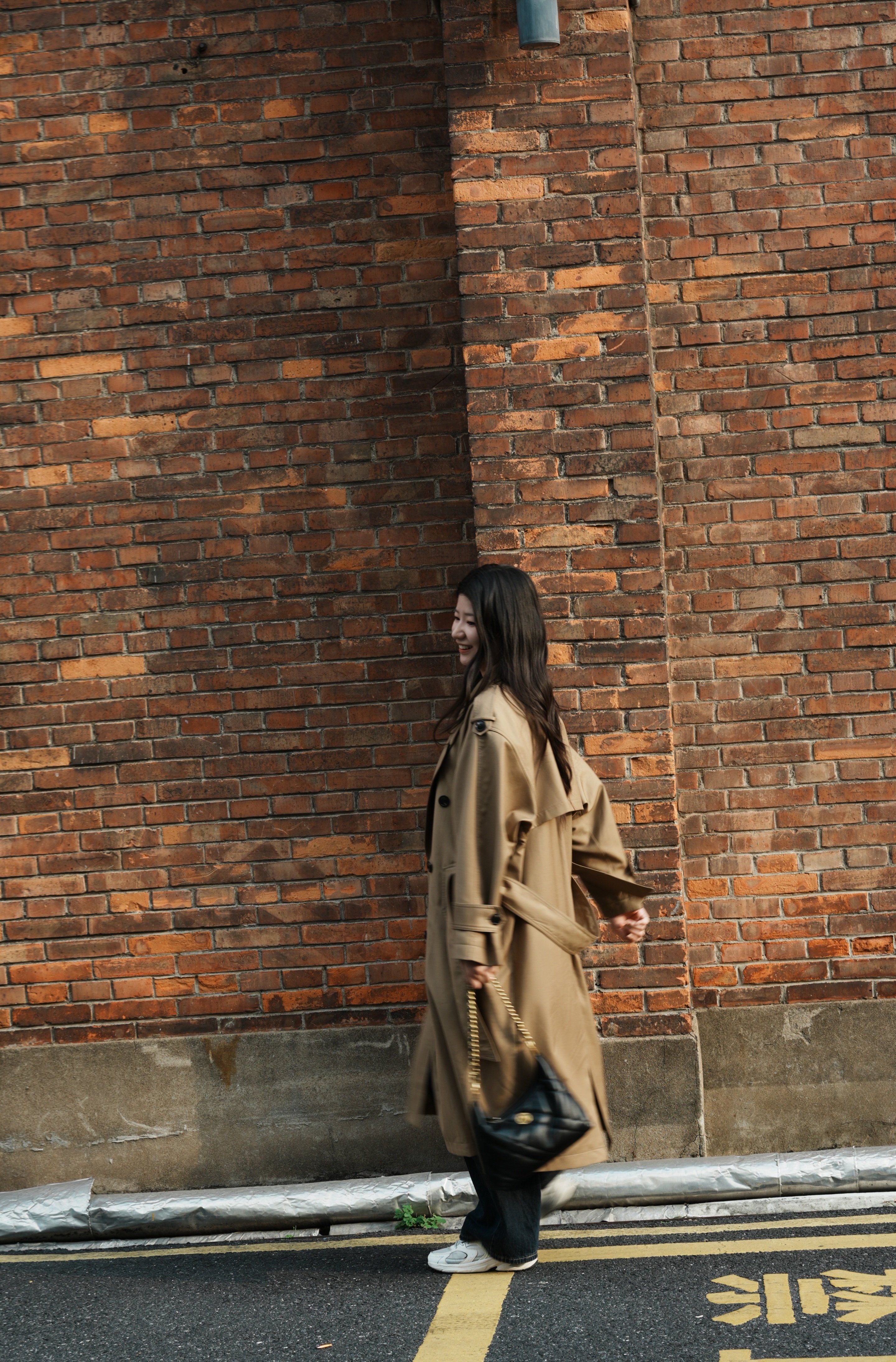 解锁法式优雅密码——周淼ZHOUMIAO"巴黎旧梦"风衣穿搭图鉴