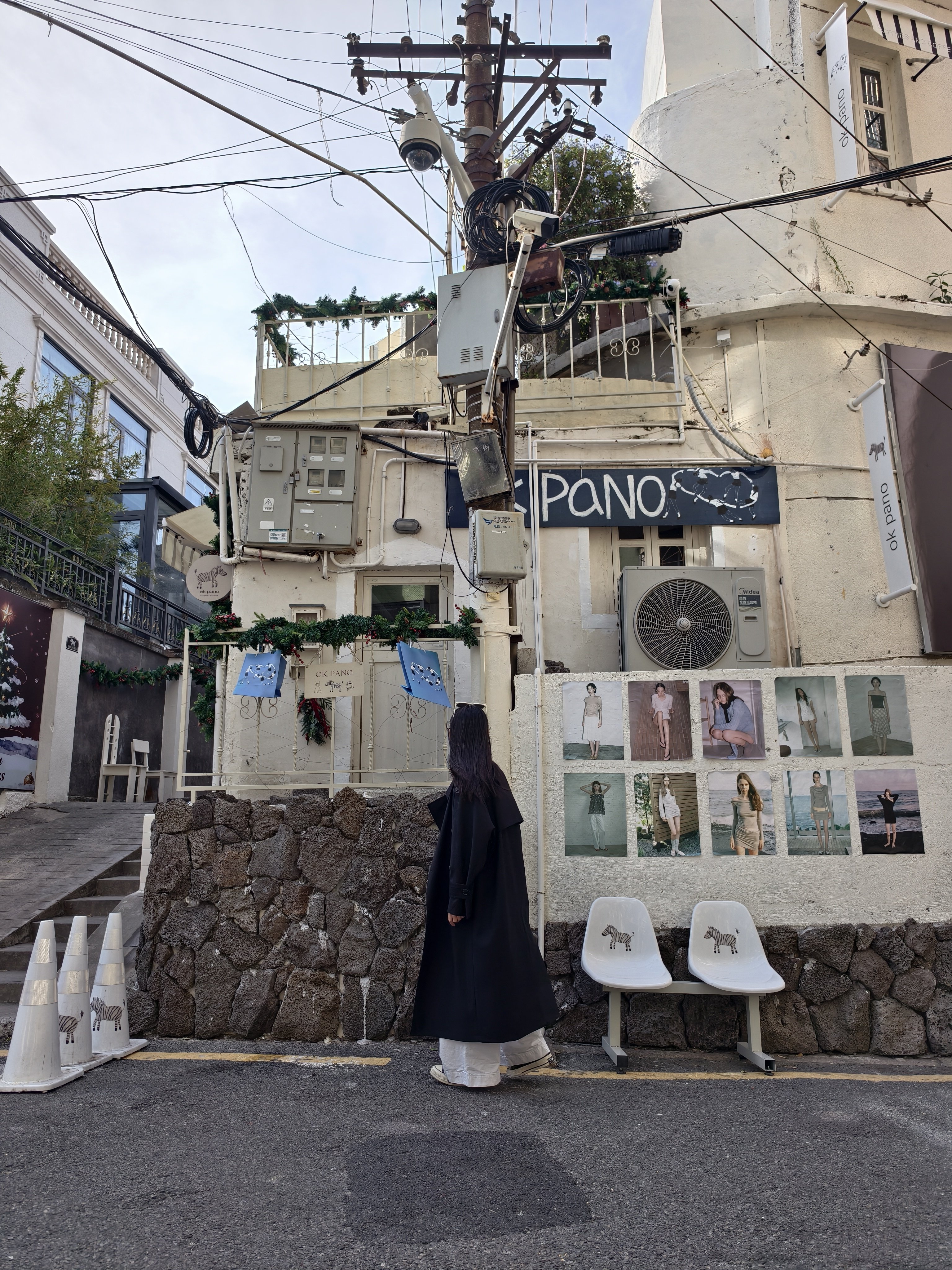 解锁法式优雅密码——周淼ZHOUMIAO"巴黎旧梦"风衣穿搭图鉴