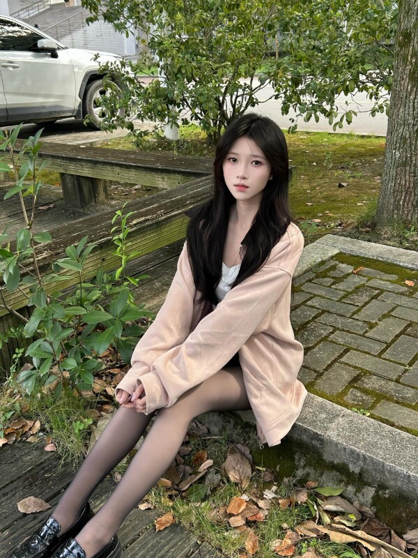 小野和子冬季黑丝光腿神器 加绒双层设计保暖不臃肿 替换装方便实用