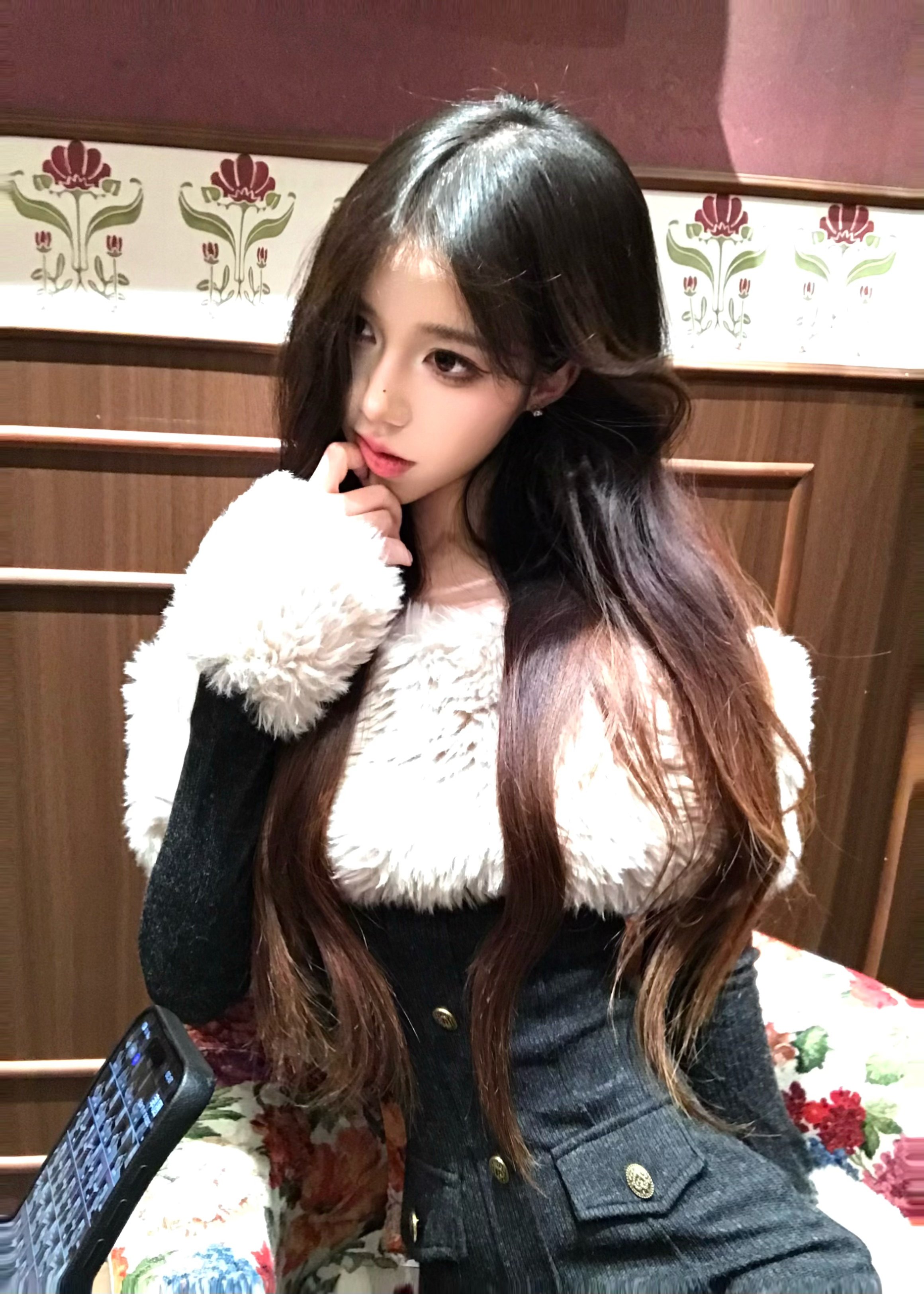 CYNR原创设计富家千金性感毛领一字肩连衣裙修身显瘦包臀针织短裙