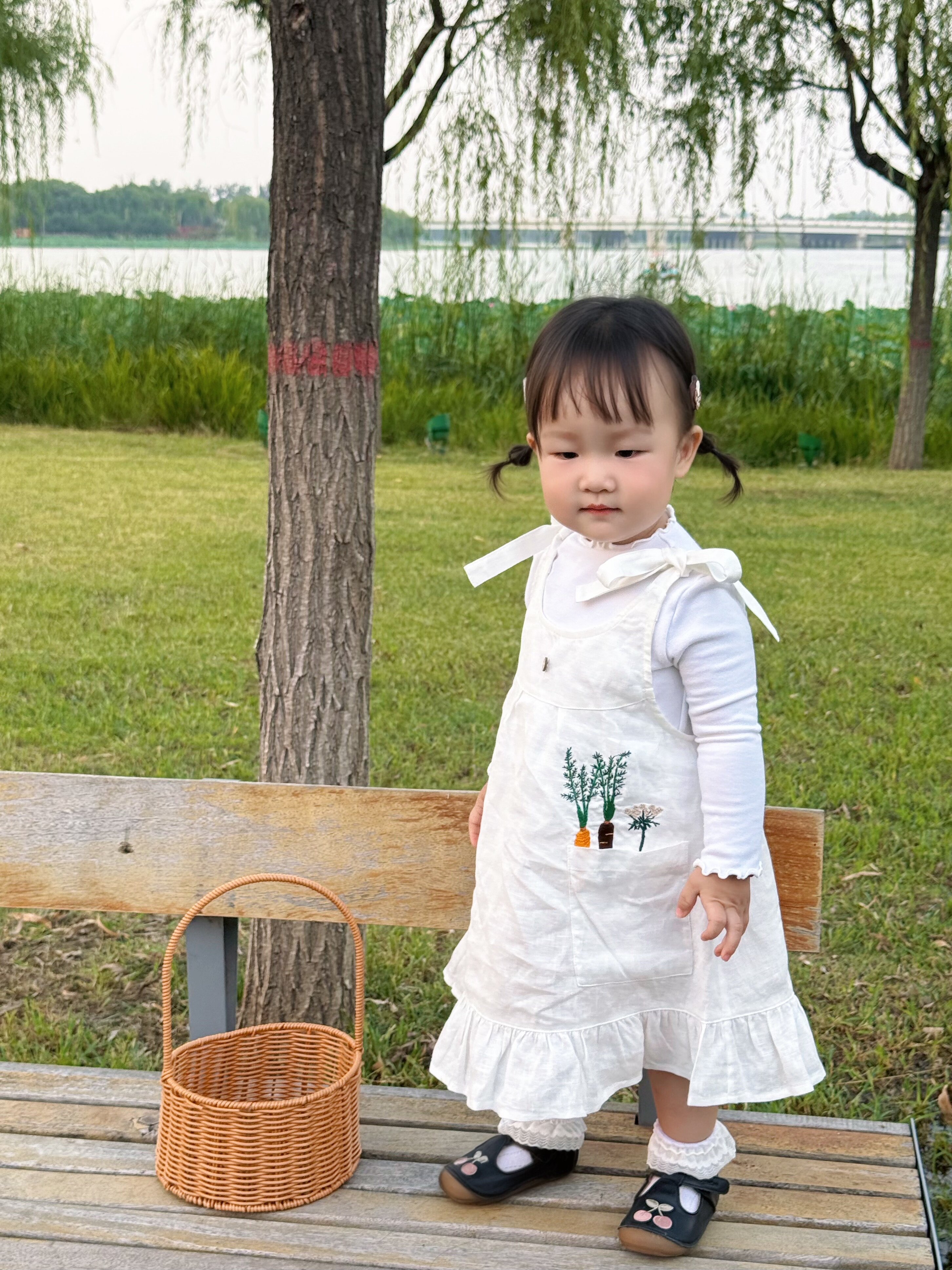 Customer photo for White Single-Layer (Machine Embroidery), 80cm