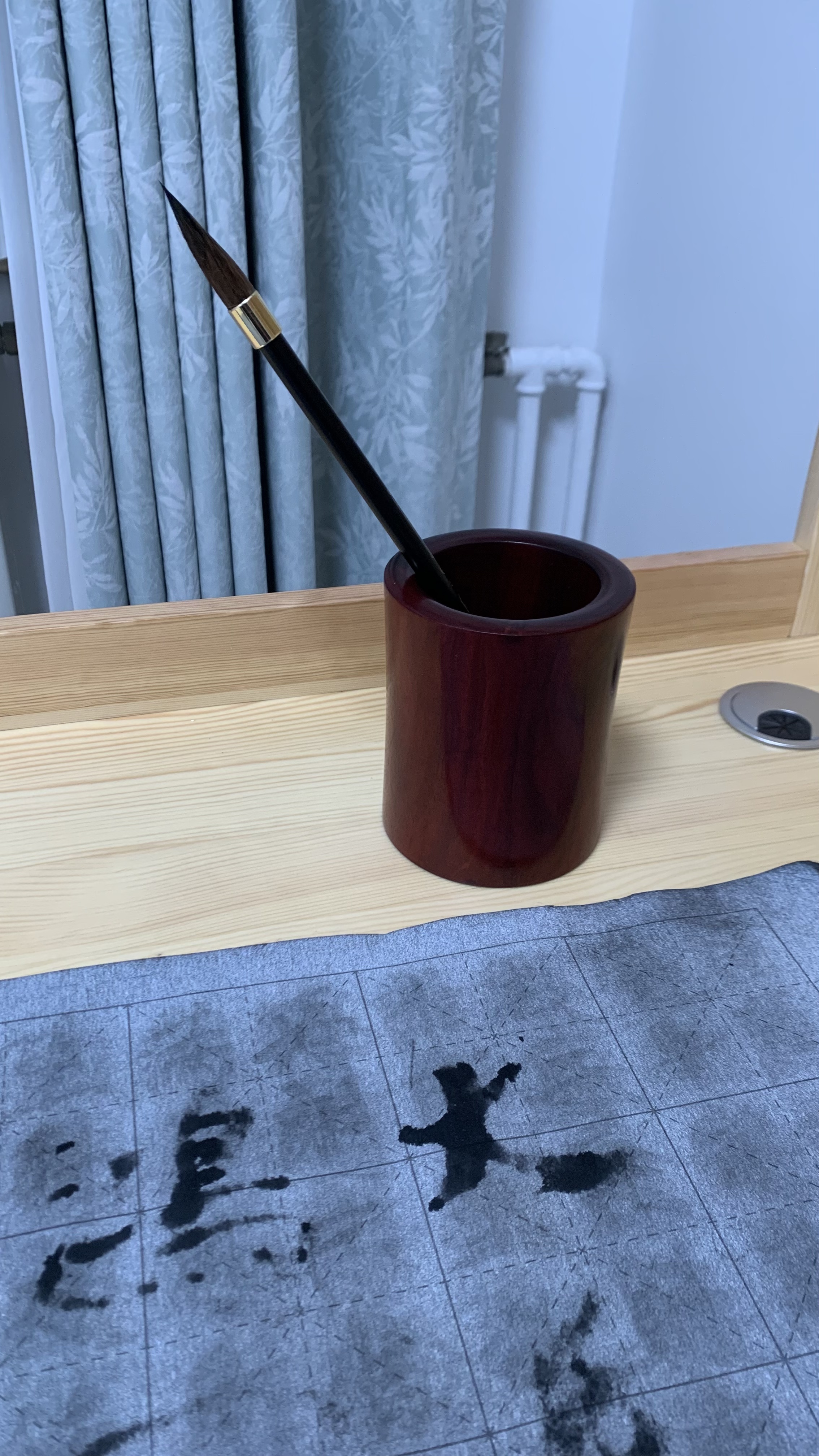 小叶紫檀笔筒红木雕刻原木复古毛笔筒办公桌中式文房四宝书房礼品