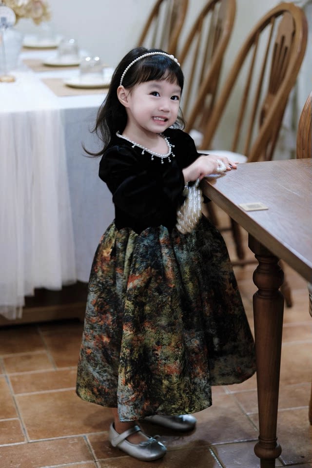 Customer photo for Black Unlined, 110cm