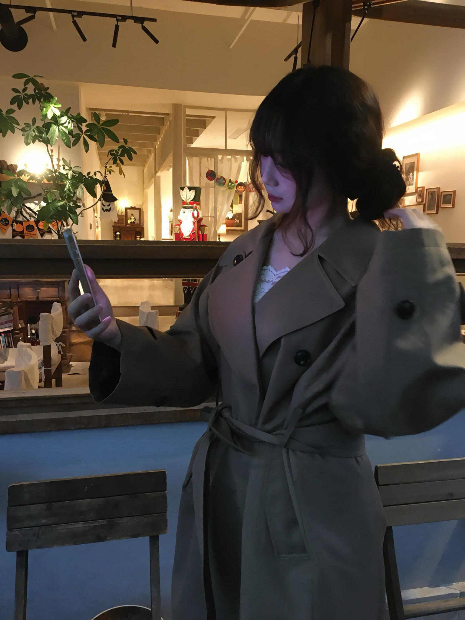 解锁法式优雅密码——周淼ZHOUMIAO"巴黎旧梦"风衣穿搭图鉴