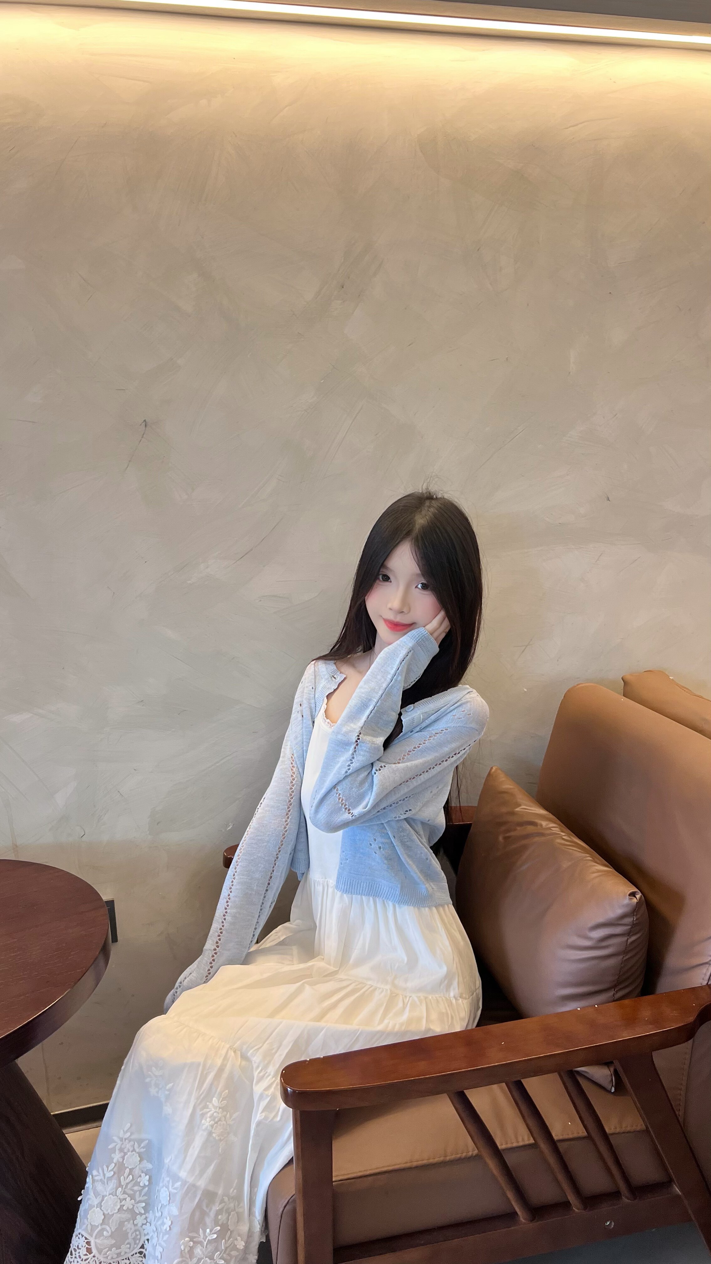 曾小咸韩系蓝色吊带镂空针织开衫 短款设计拉长比例透气防晒不闷热