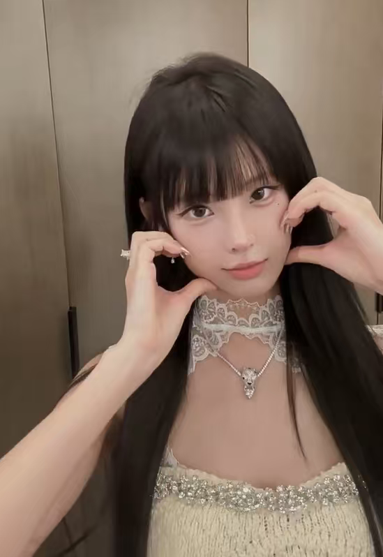 真我黑长直漫画齐刘海假发套 全真发整顶设计 自然隐形无痕贴合 长发飘逸顺滑