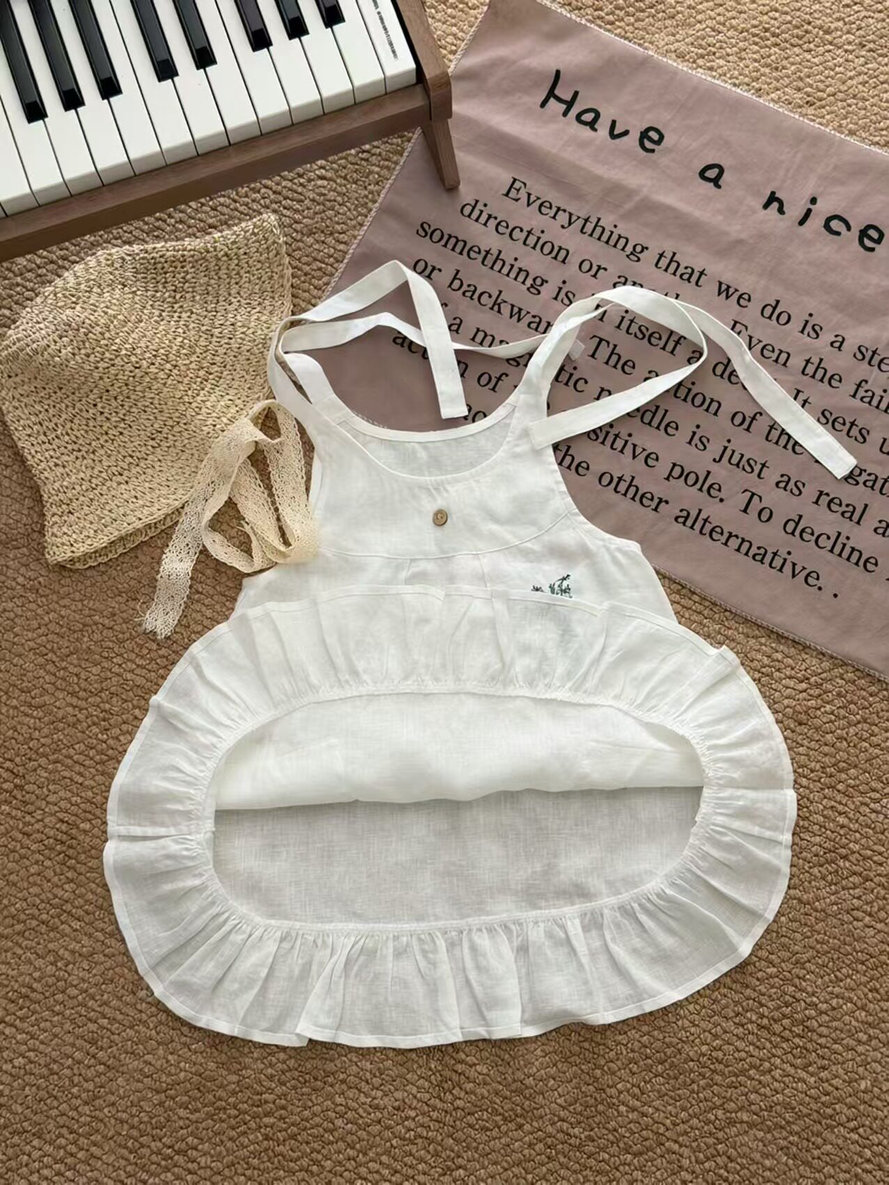 Customer photo for White Single-Layer (Machine Embroidery), 110cm