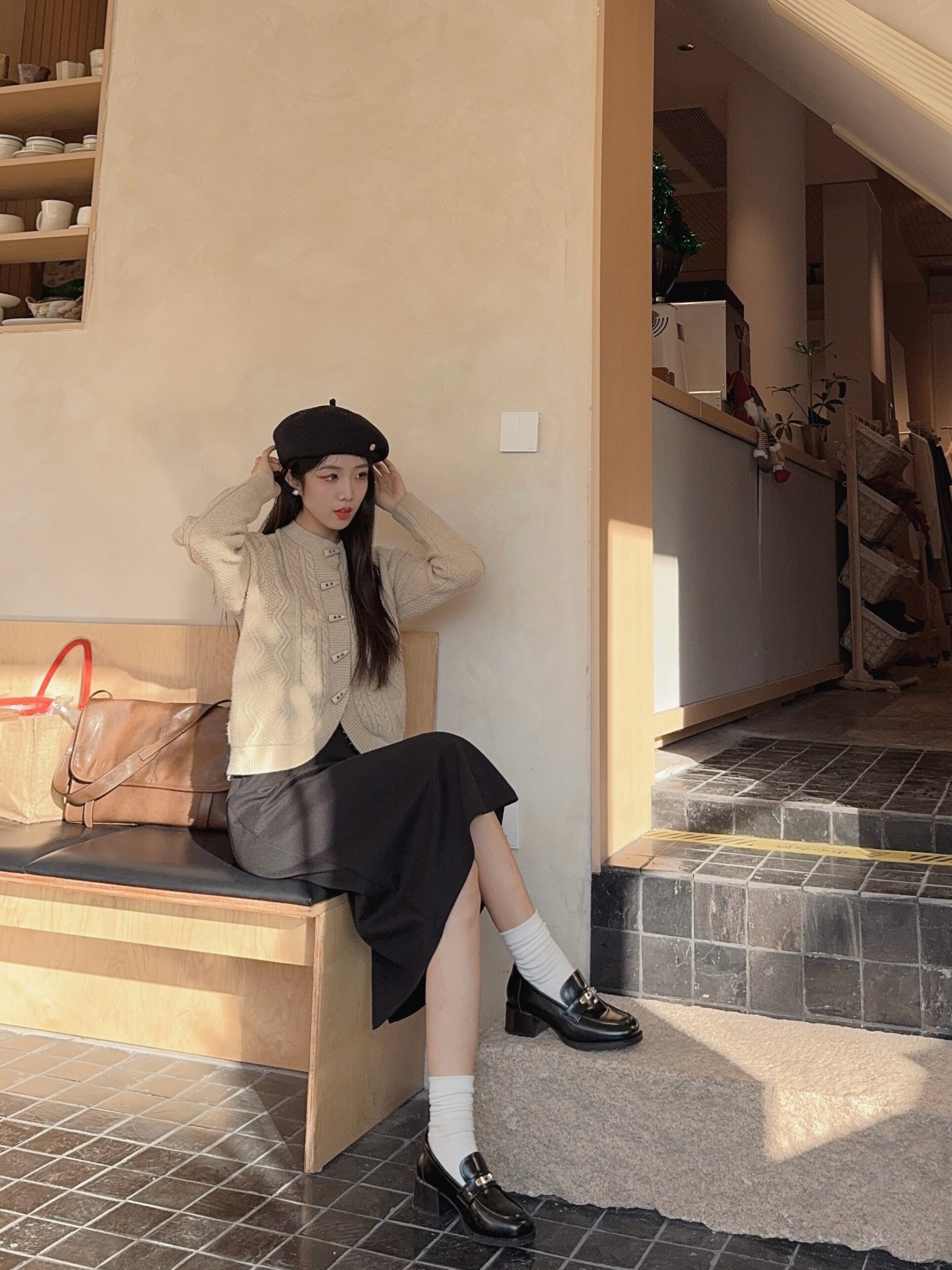 百丽春季复古粗跟乐福鞋 黑色小皮鞋经典百搭 粗高跟设计稳当增高不累脚