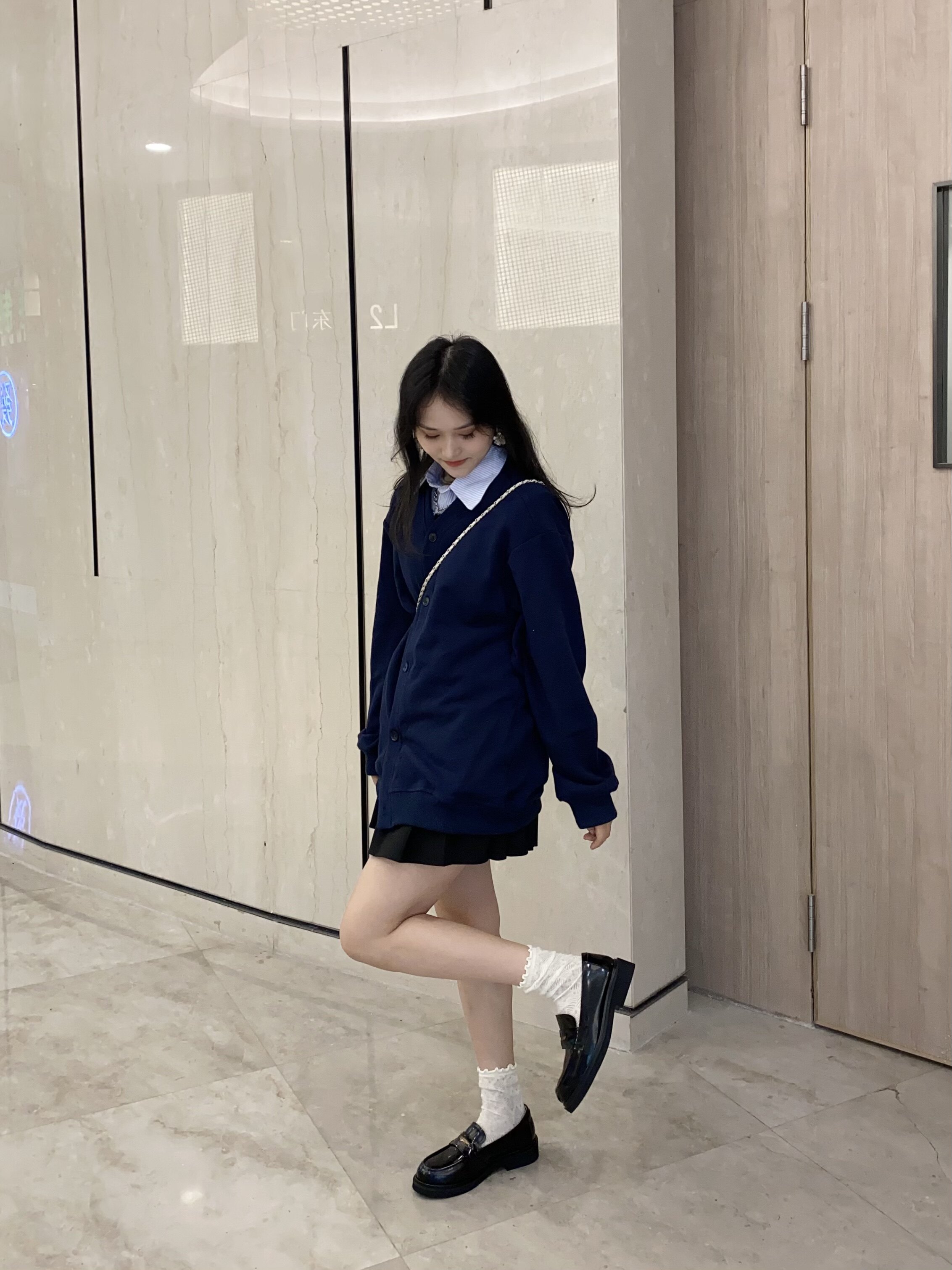 田曦薇同款百丽海鸥乐福鞋2.0 厚底增高设计拉长比例 真皮材质柔软亲肤