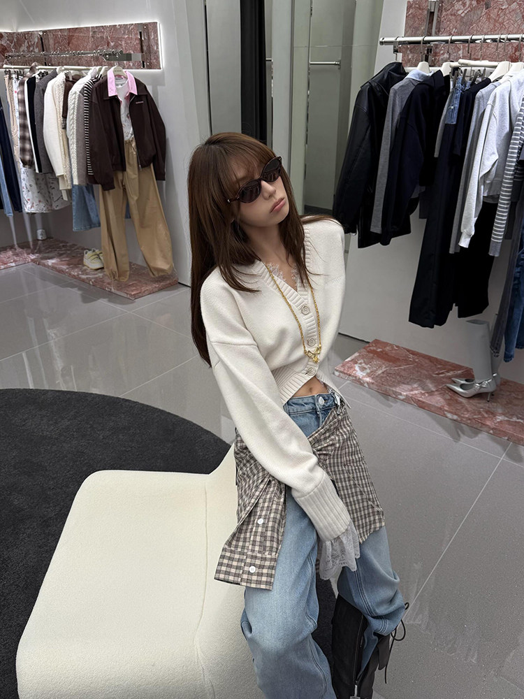 明星同款ANN ANDELMAN针织开衫 蕾丝拼接设计温柔浪漫 收腰剪裁勾勒腰线