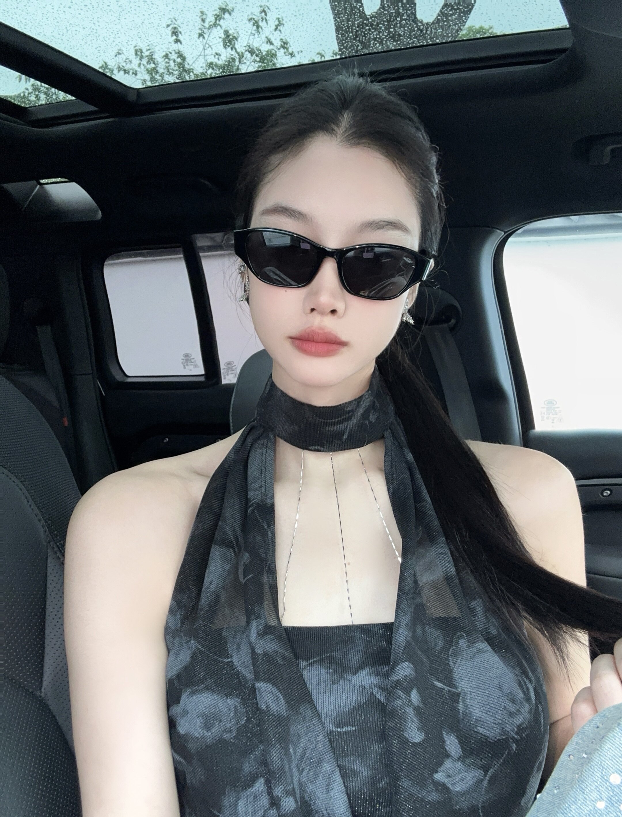 VIAPITTI夏季爆款链条荡领挂脖背心 收腰修身显瘦百搭 辣妹风与设计感并存