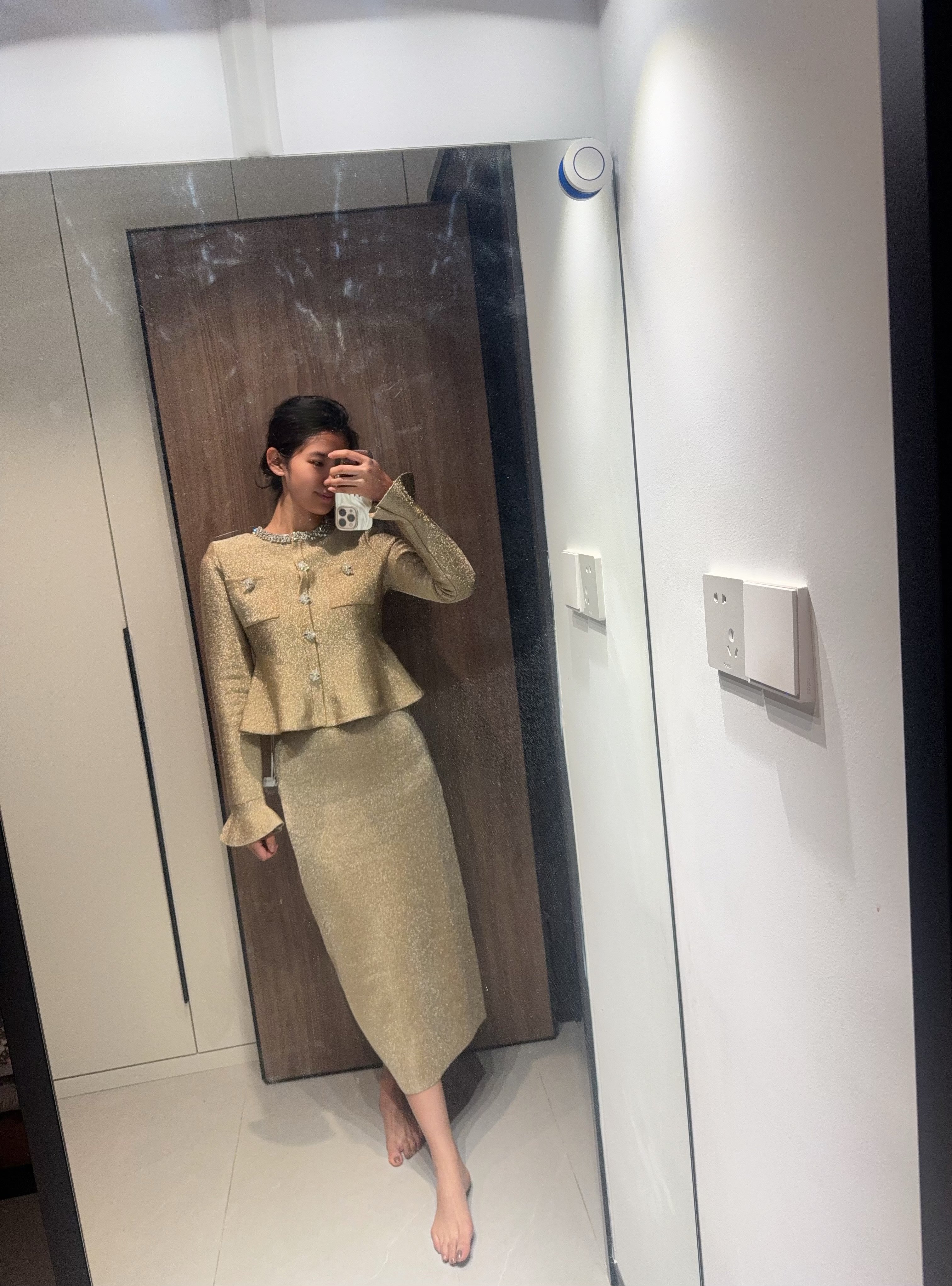 ORG朱珠同款金色亮丝连衣裙，荷叶袖收腰剪裁小香风针织面料质感高级