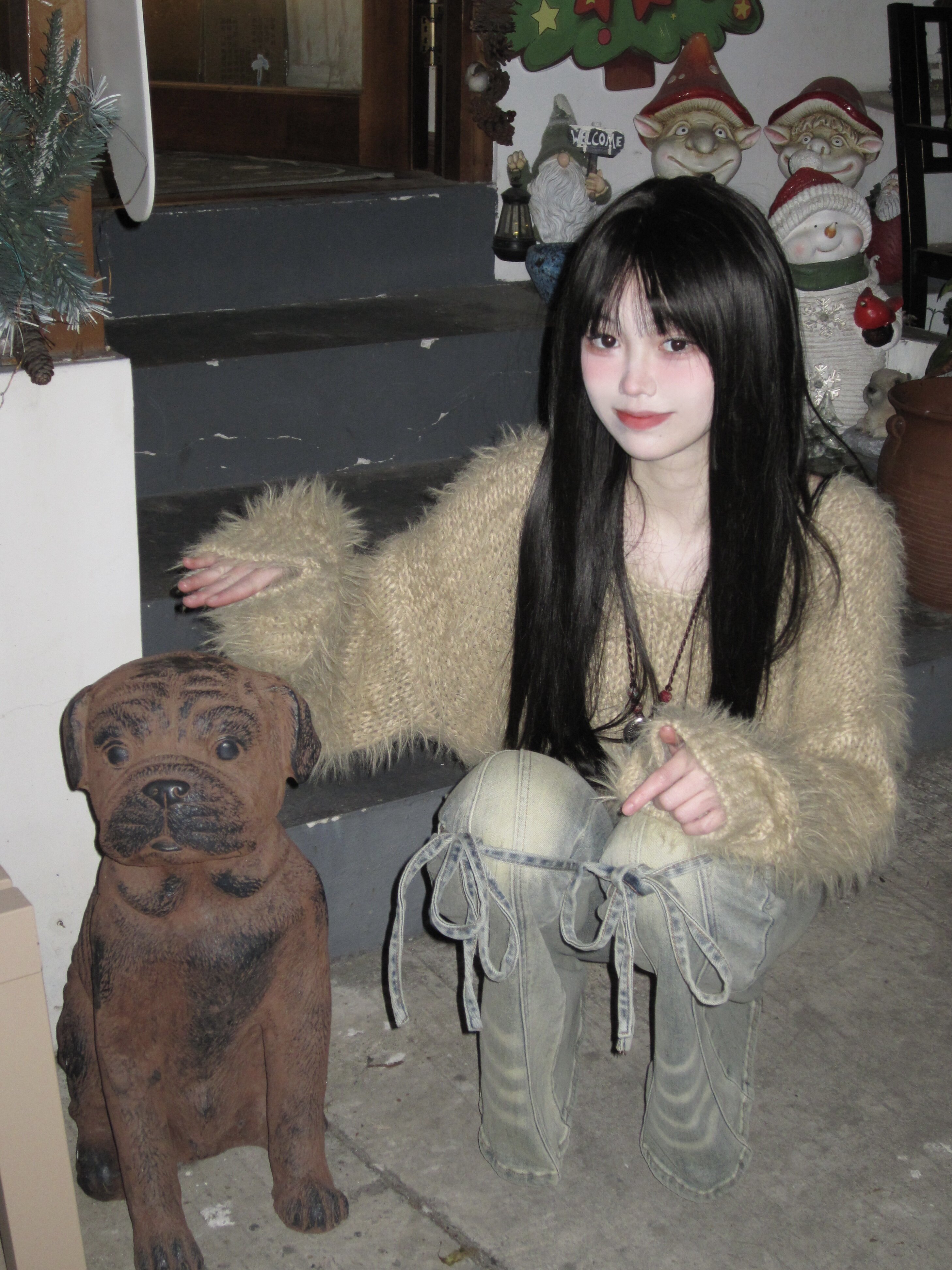 ABWLR「叠穿派对」原创复古做旧水洗牛仔裤:解锁超模腿的马蹄微喇密码