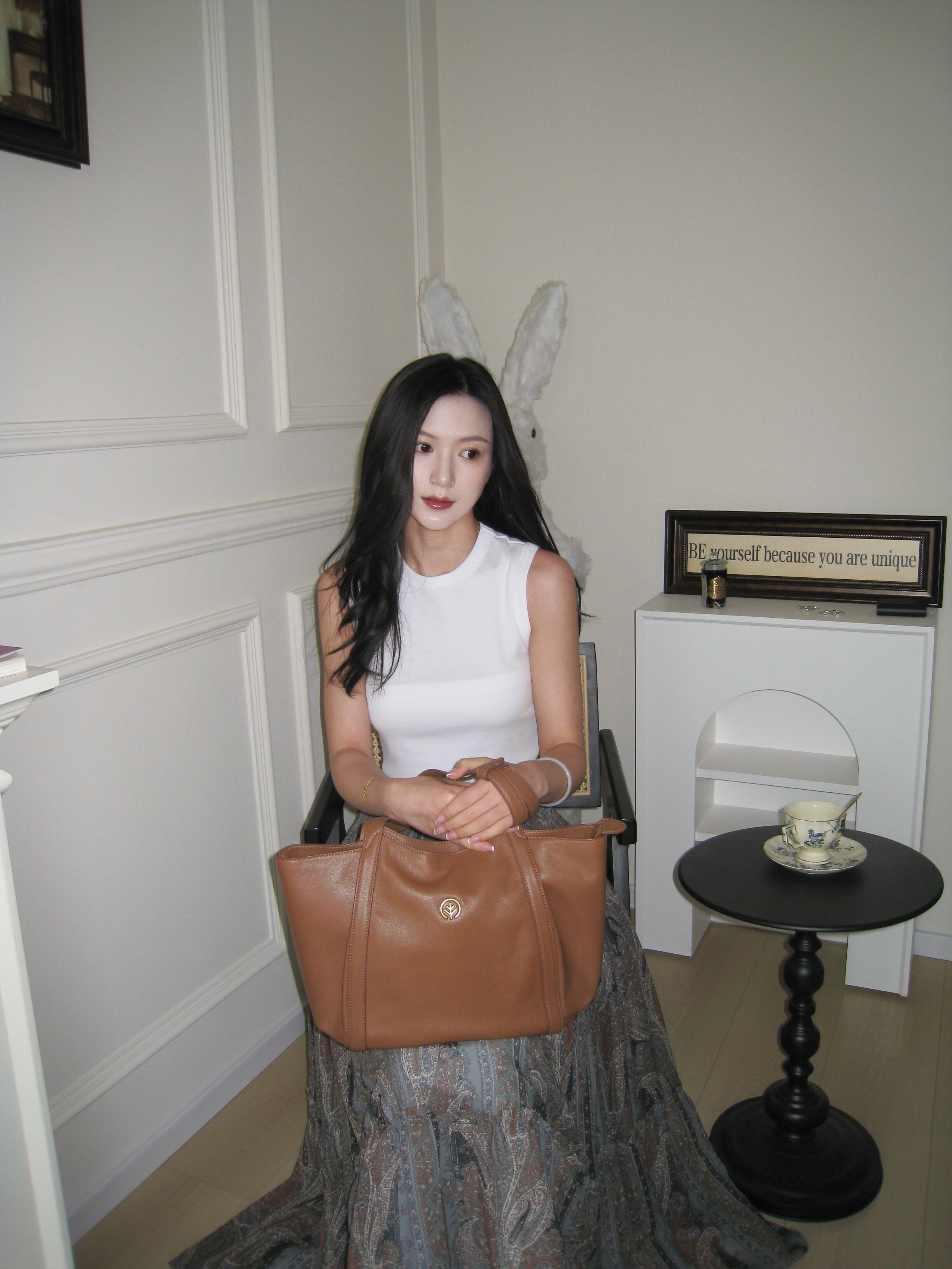 明星同款BAGTREE包包树「晚枫包」：植鞣牛皮的时光养色美学