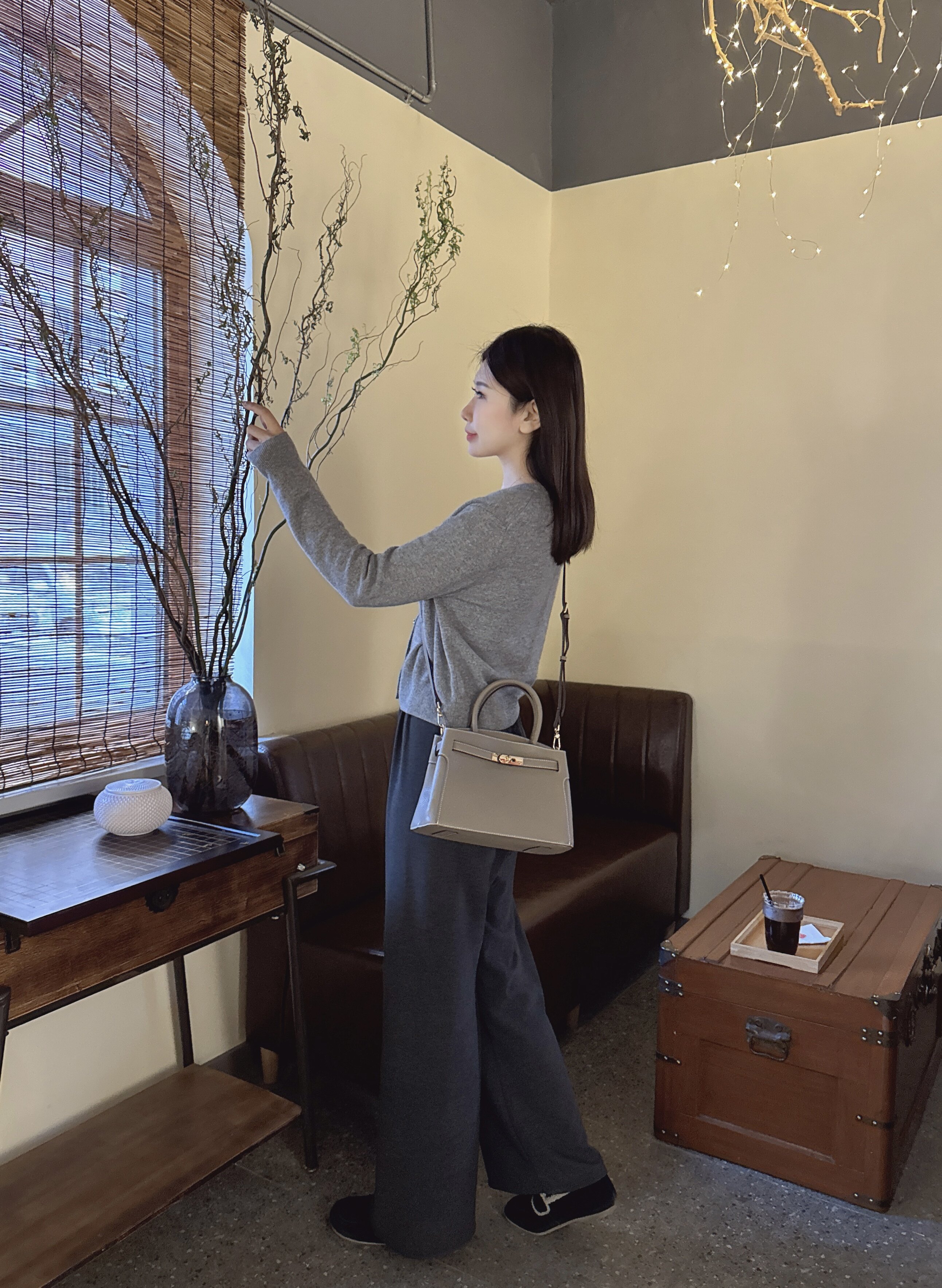 百丽鎏金岁月凯莉包 质感牛皮高级耐磨 大容量通勤 妈妈包婚包两用