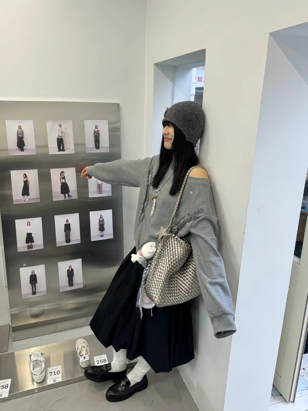 宋佳同款百丽海鸥乐福鞋2.0：厚底真皮的英伦飒爽美学