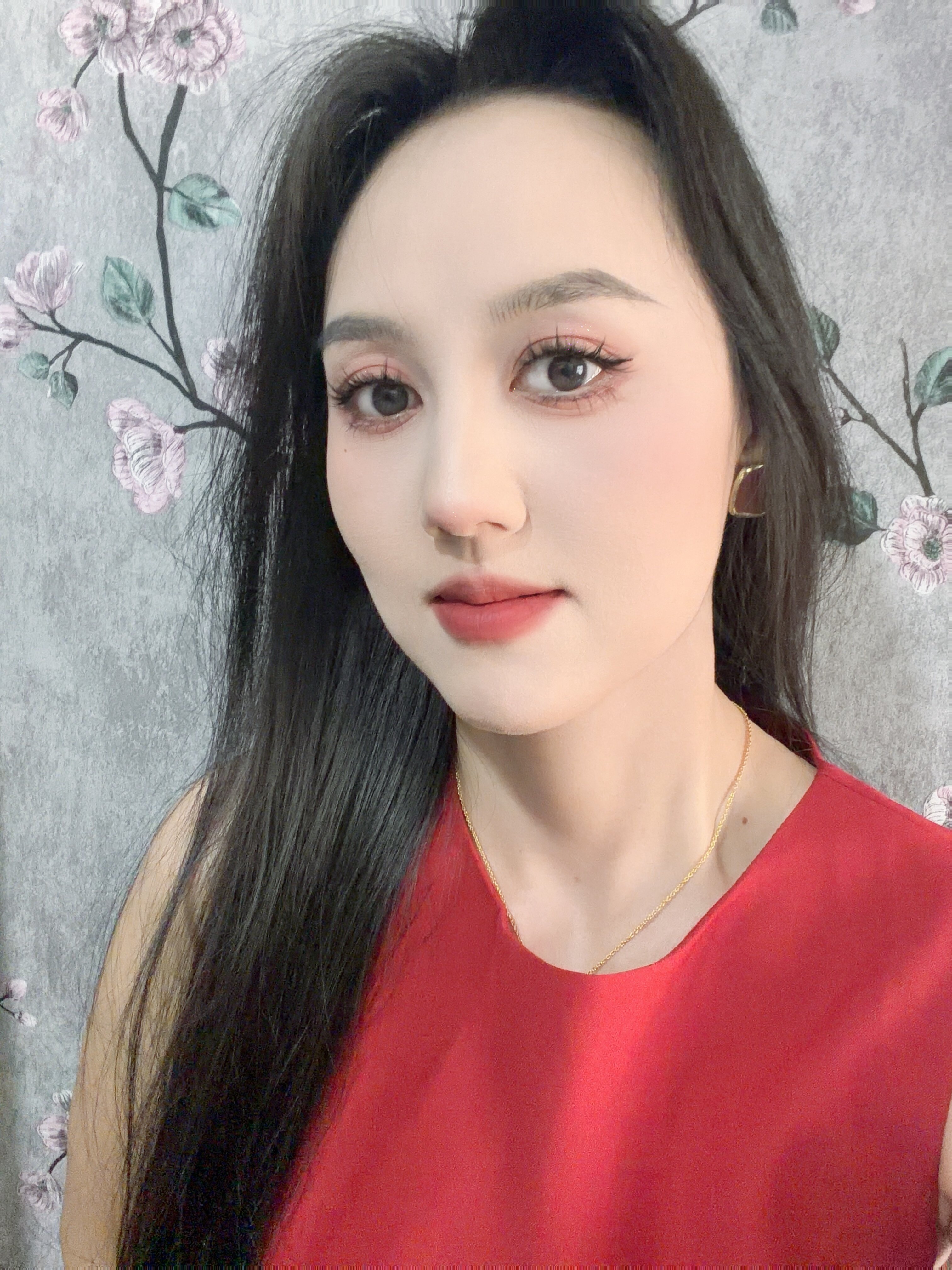 舒胡蕾夏日生日裙 法式无袖收腰设计 显瘦显高拉长比例 高级感气质满分