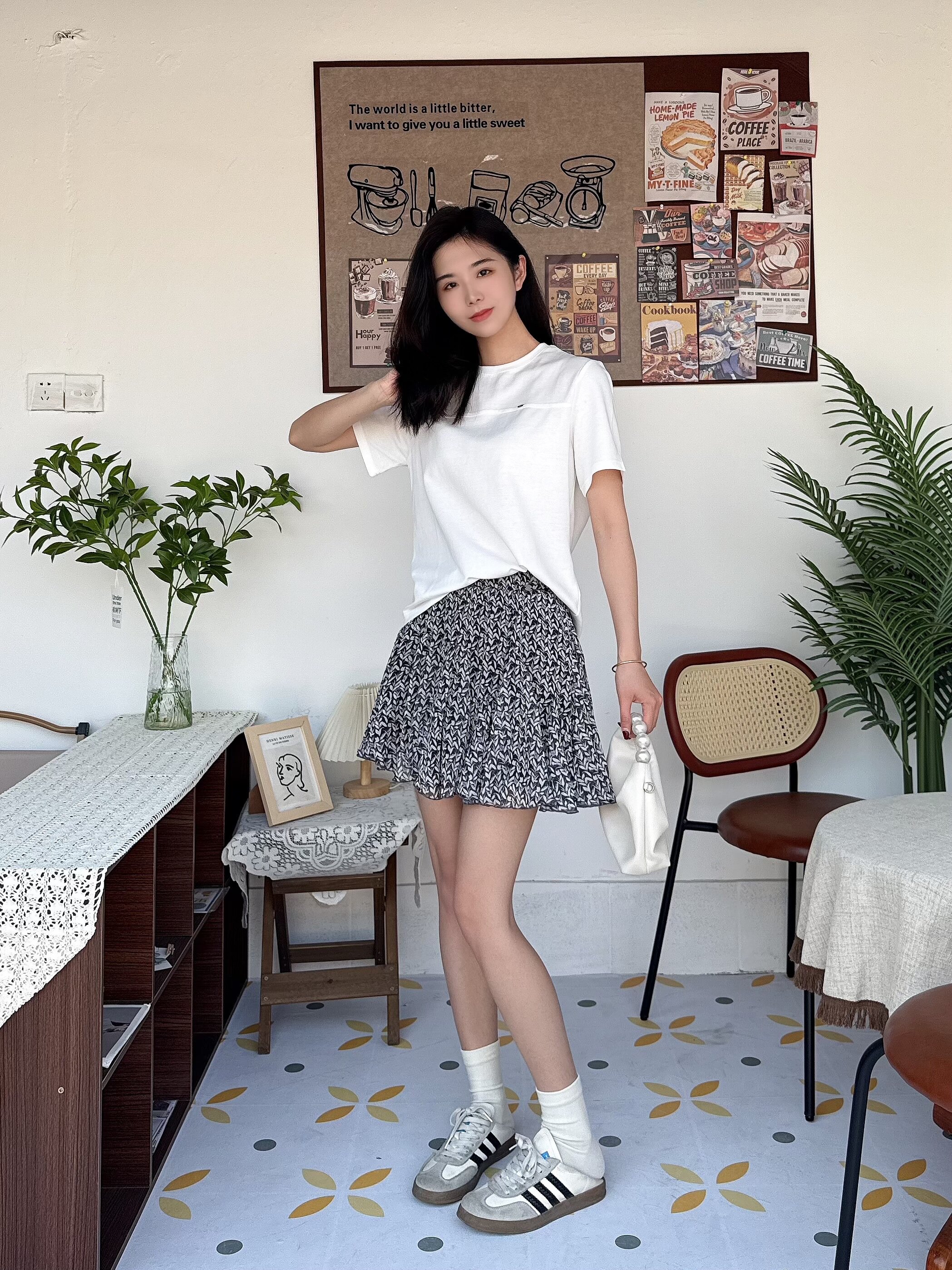 ELLE夏季法式碎花伞裙A字版型遮肉显瘦 碎花图案清新浪漫小众设计别致不撞款