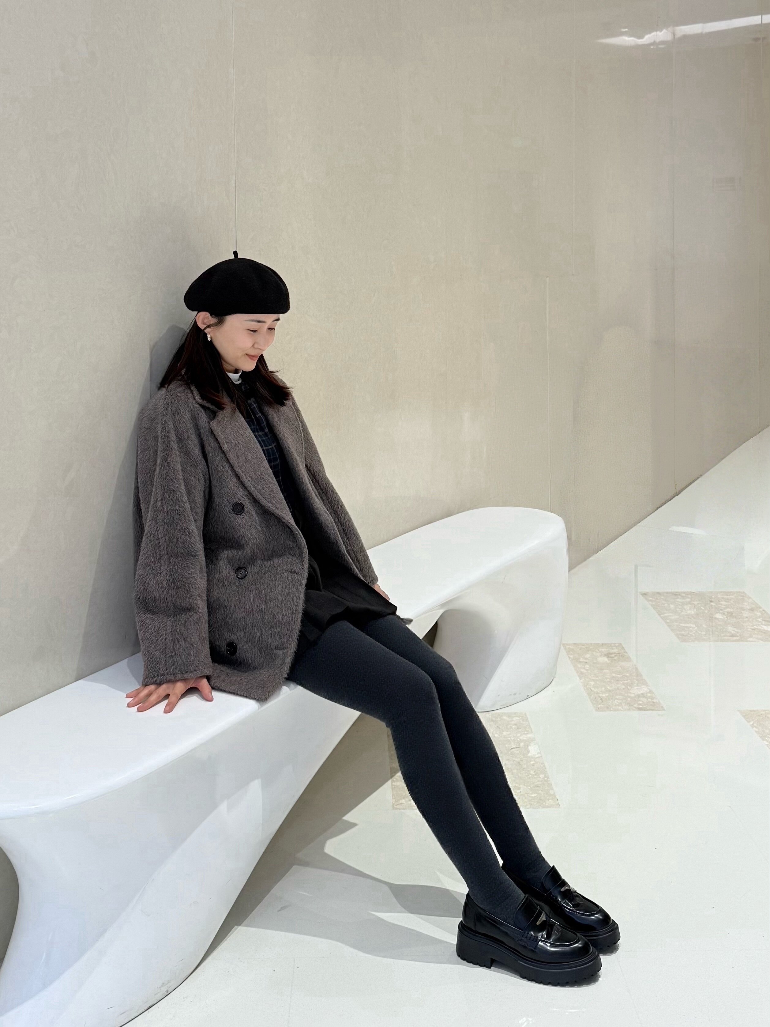 宋佳同款百丽海鸥乐福鞋2.0：厚底真皮的英伦飒爽美学