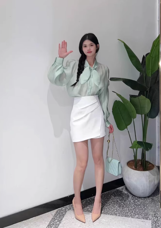 达芙妮夏季法式裸色高跟鞋 尖头细跟拉长比例 婚鞋通勤两相宜 气质百搭
