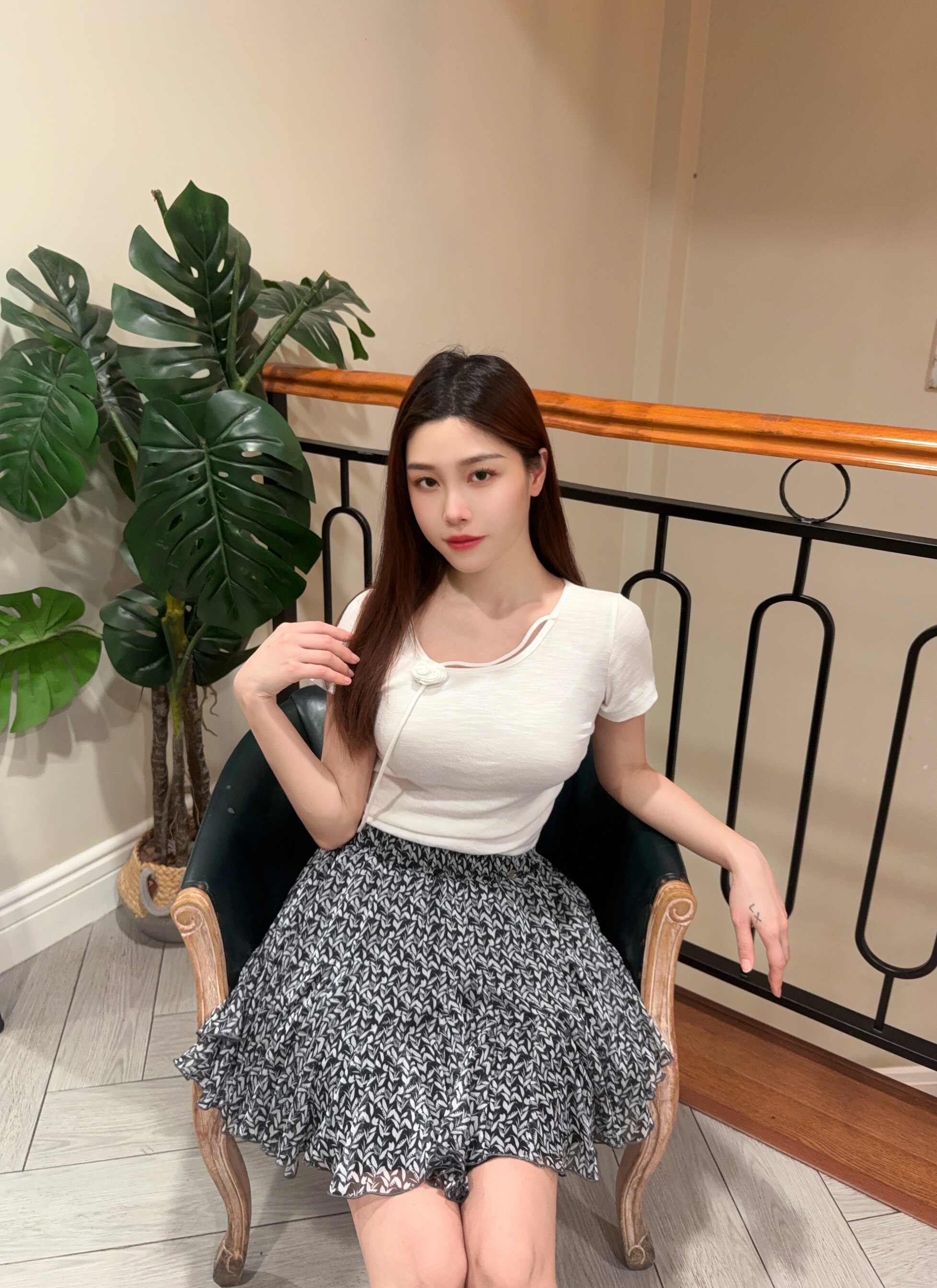 ELLE夏季法式碎花伞裙A字版型遮肉显瘦 碎花图案清新浪漫小众设计别致不撞款