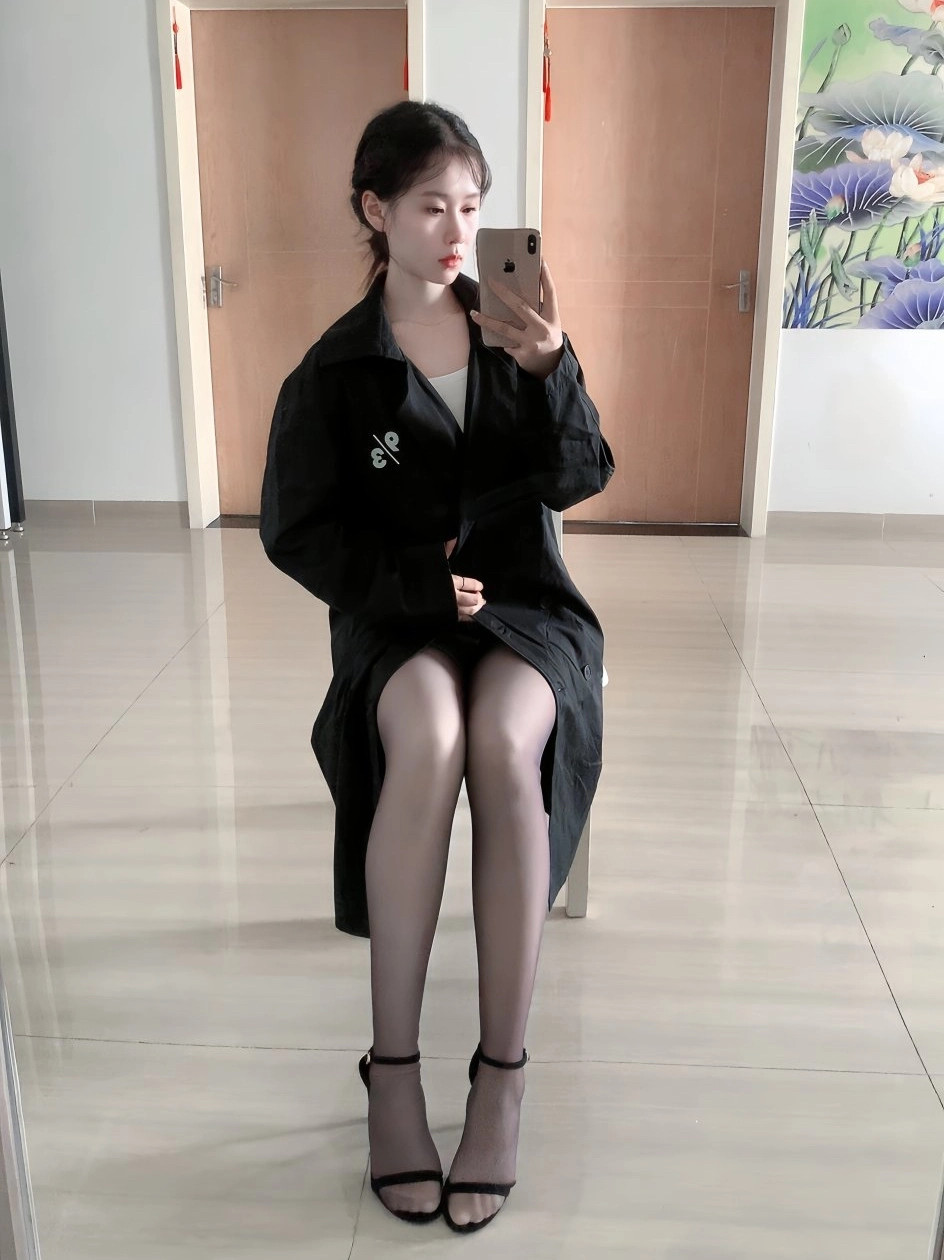 小野和子冬季黑丝光腿神器 加绒双层设计保暖不臃肿 替换装方便实用