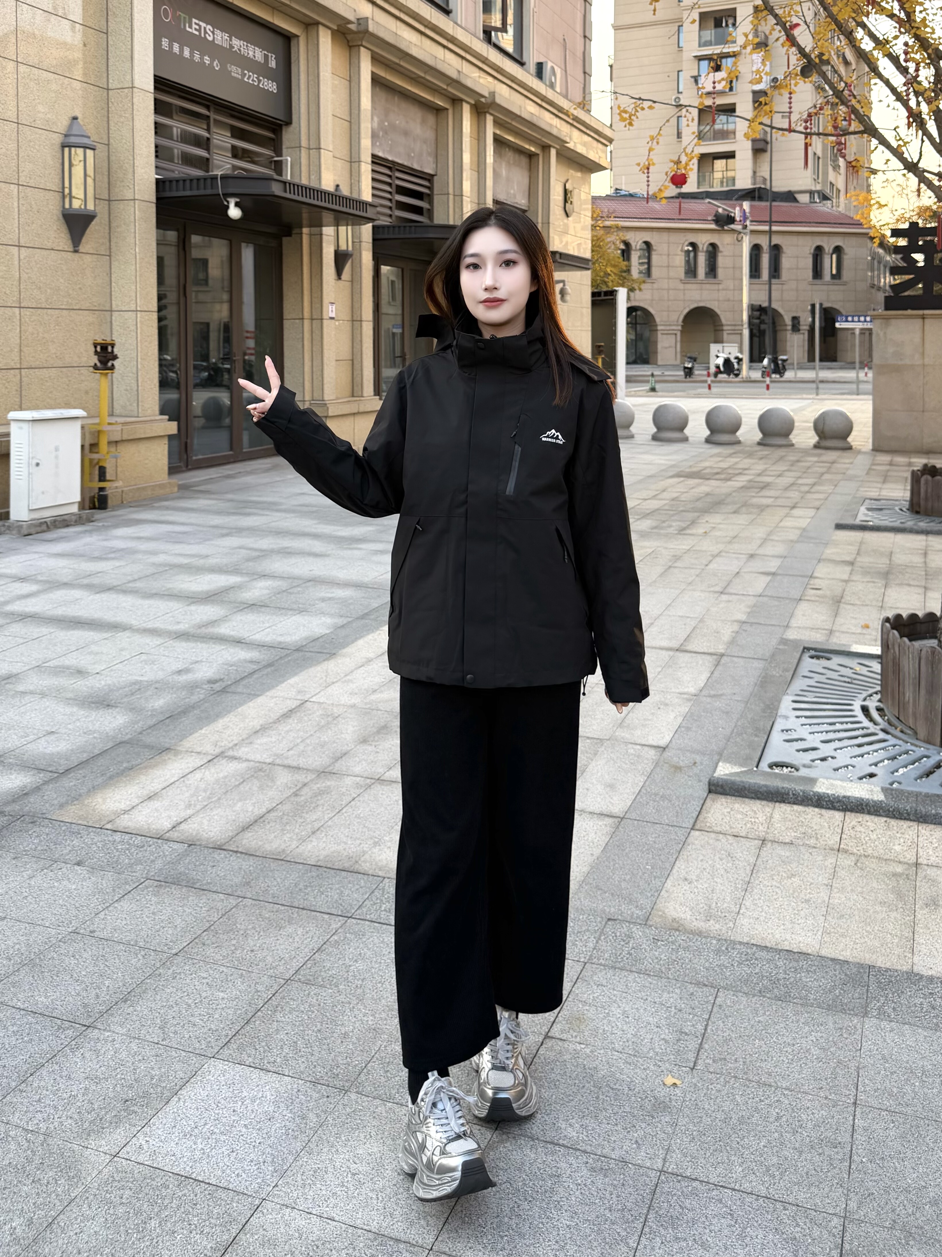 迪丽热巴同款骆驼银月老爹鞋 厚底增高拉长比例 银色系未来感十足