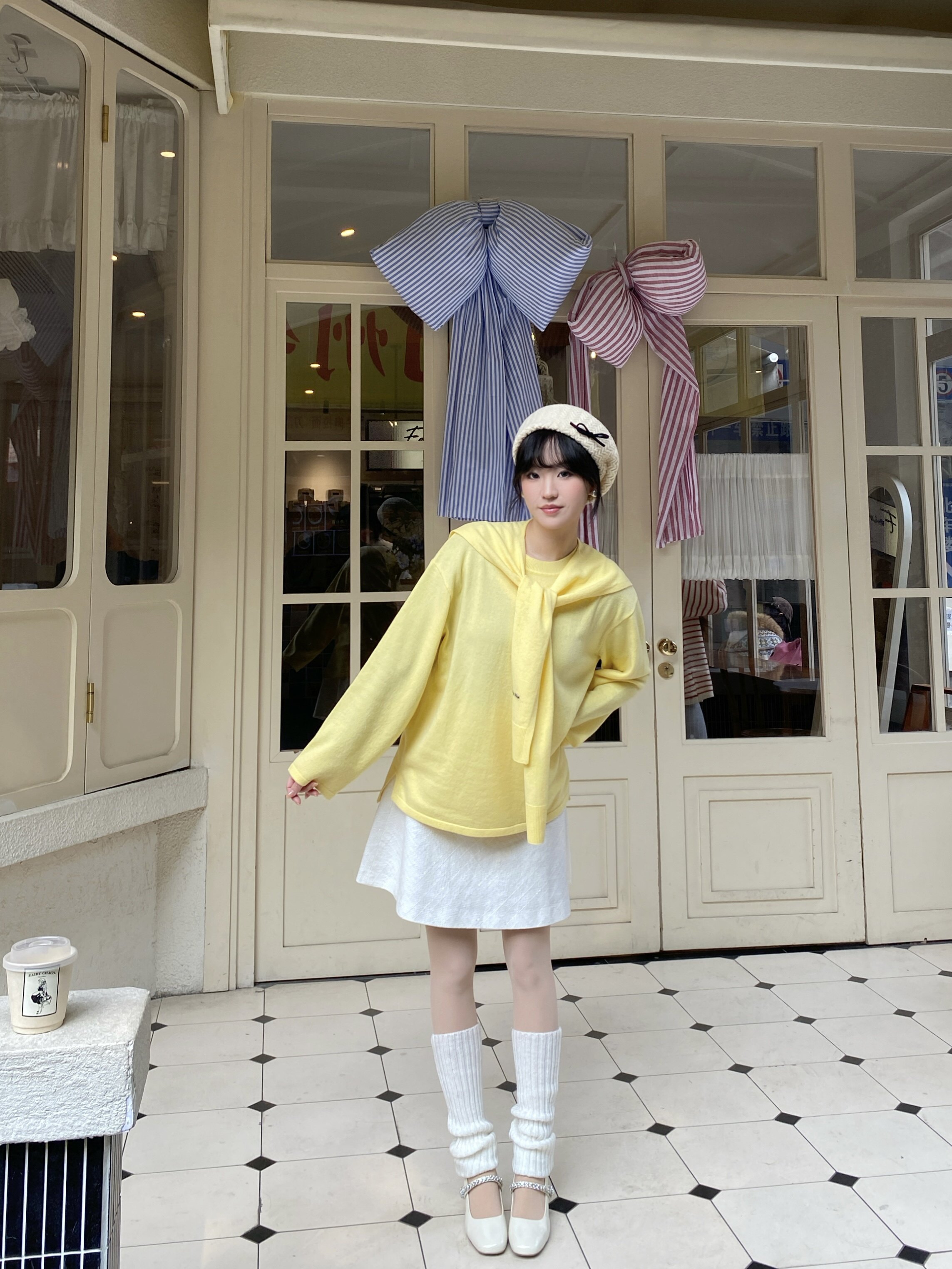 孙乐言毛晓彤同款百丽「白月光」红色高跟玛丽珍单鞋：脚踝间的复古红玫瑰