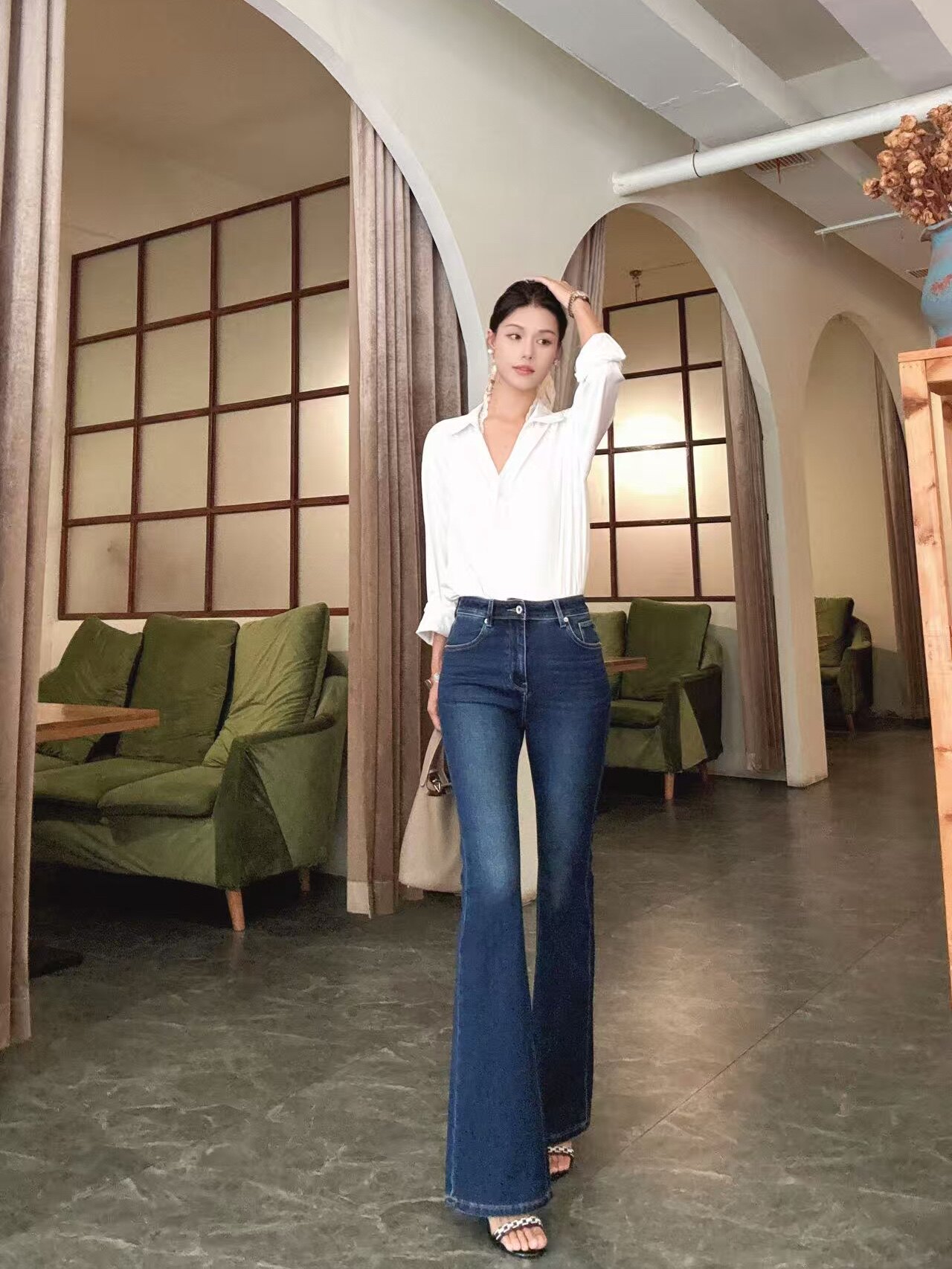 信购春季复古微喇叭牛仔裤 高腰四面弹紧身提臀 显瘦拉长比例