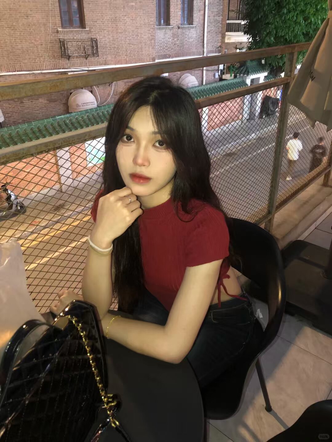 YOYO X2复古深蓝微喇牛仔裤 低腰设计辣妹风十足 提臀剪裁勾勒蜜桃曲线