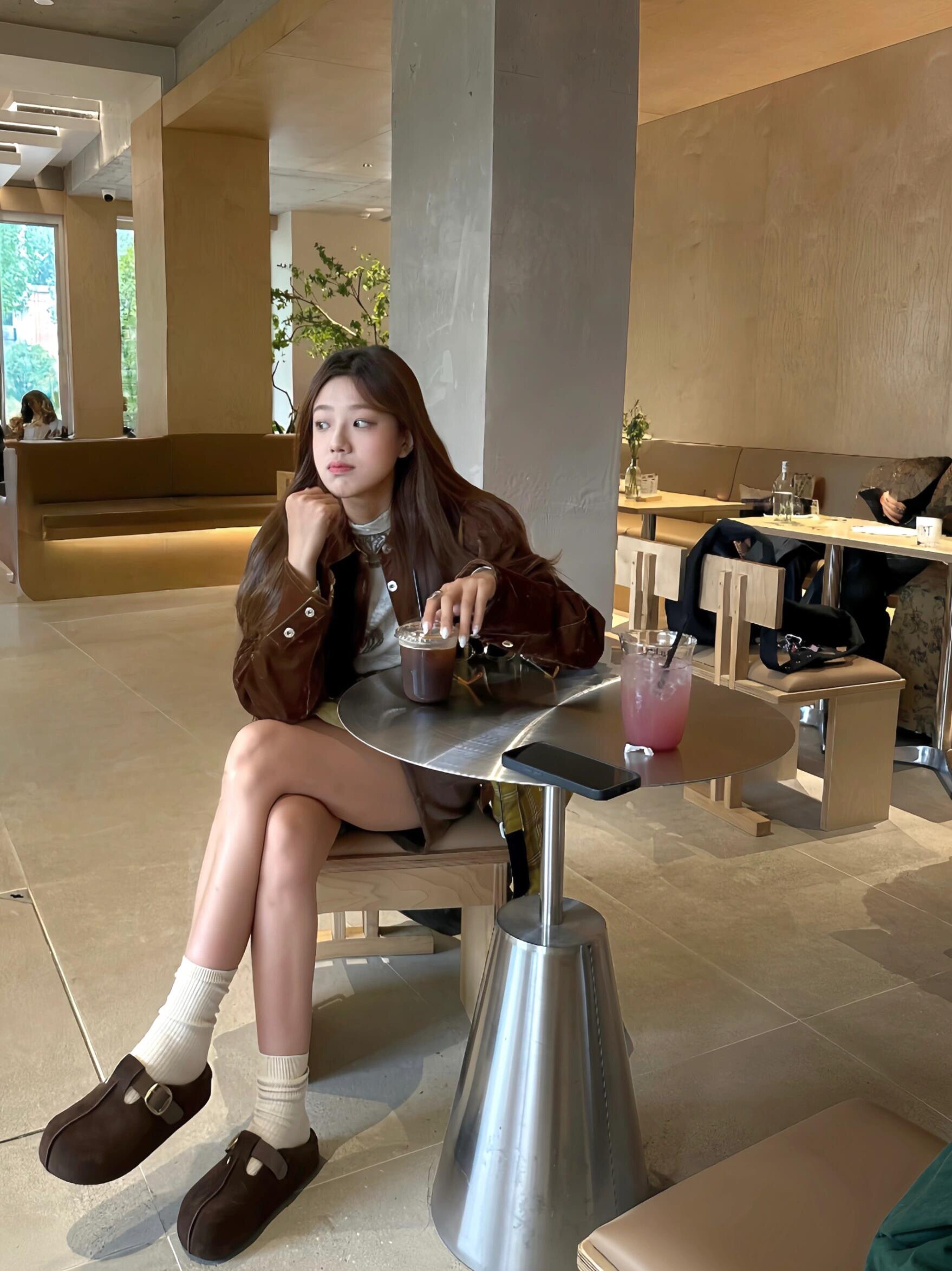 周雨彤同款百丽2代勃肯鞋 厚底花生吐司设计 软弹舒适如踩面包 包头可外穿休闲时髦