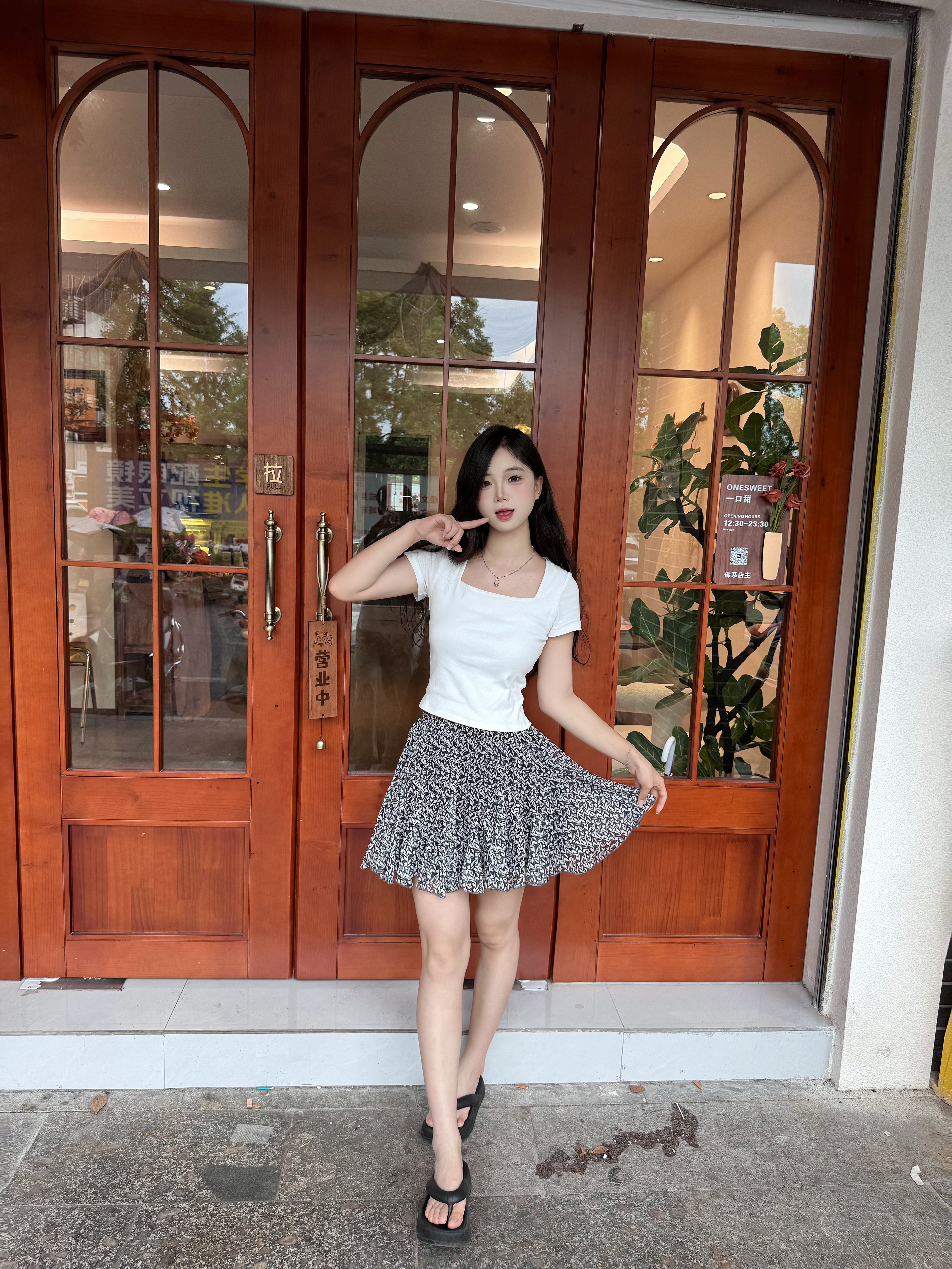 ELLE夏季法式碎花伞裙A字版型遮肉显瘦 碎花图案清新浪漫小众设计别致不撞款