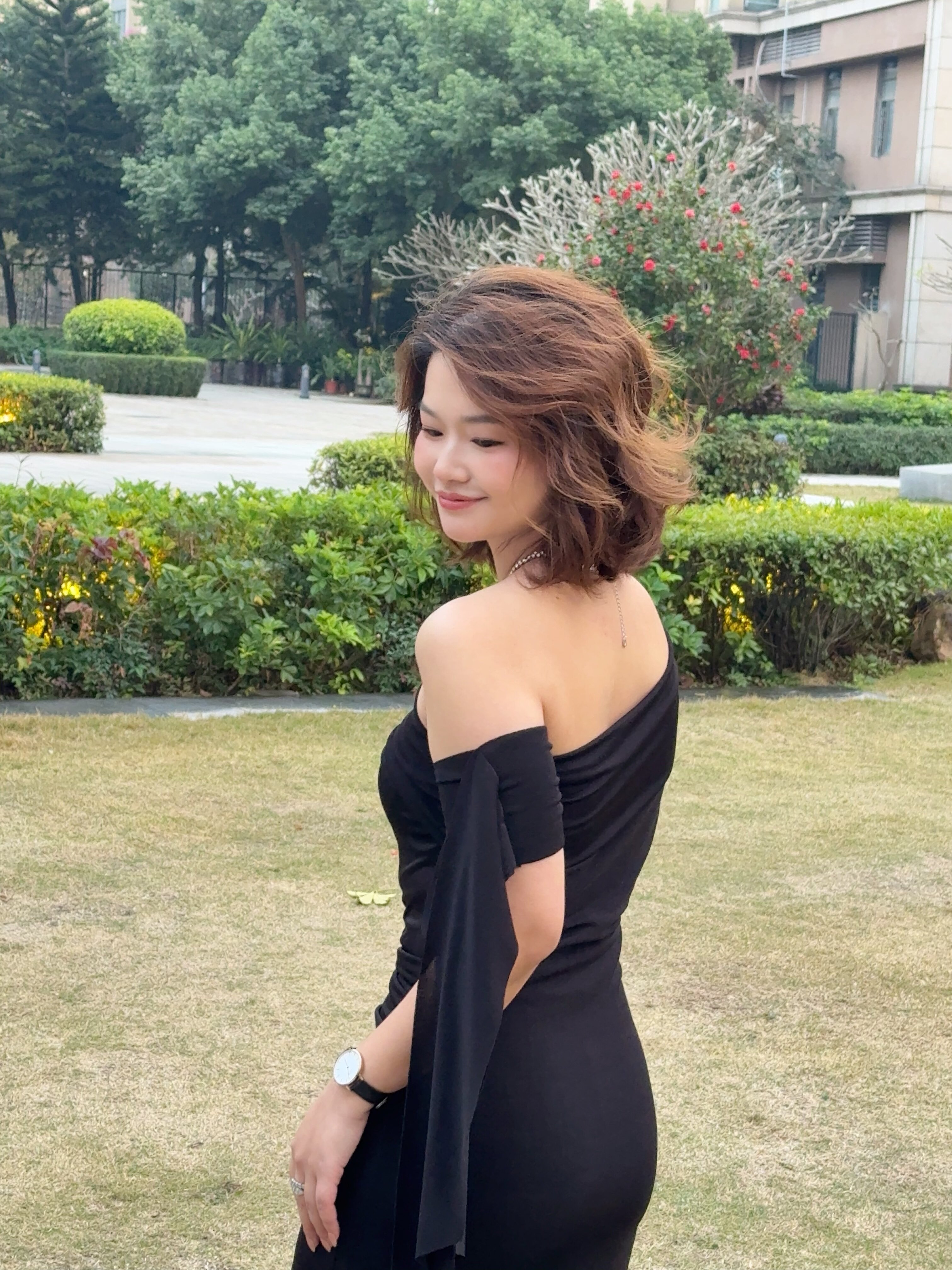 GRACE欧美小店kylie同款晚礼长裙 不对称斜肩飘带设计 露肩御姐风性感迷人