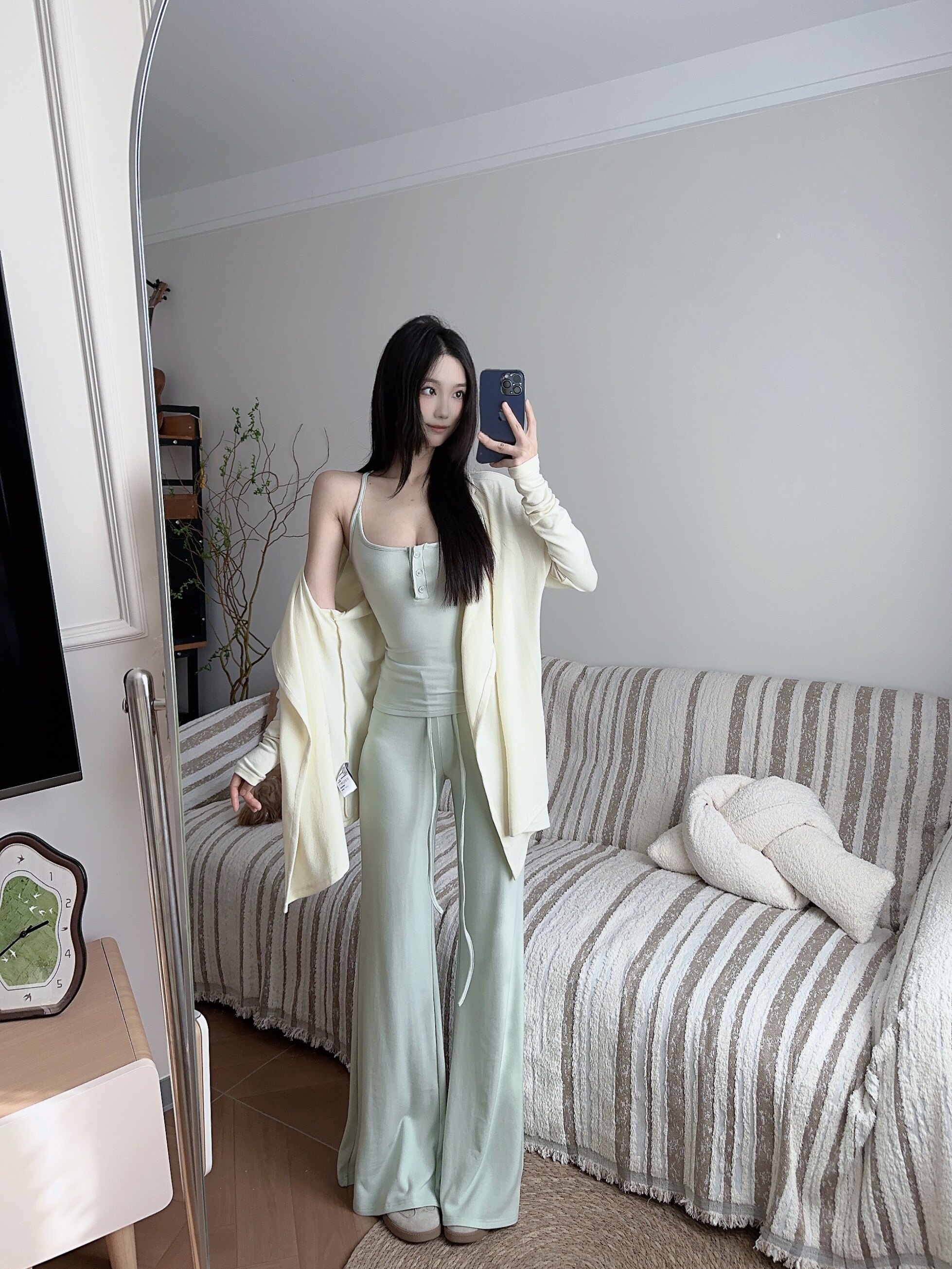 黑泽玄七2026春季微胖mm专属套装，吊带+开衫+休闲裤三件套宽松慵懒风遮肉显瘦