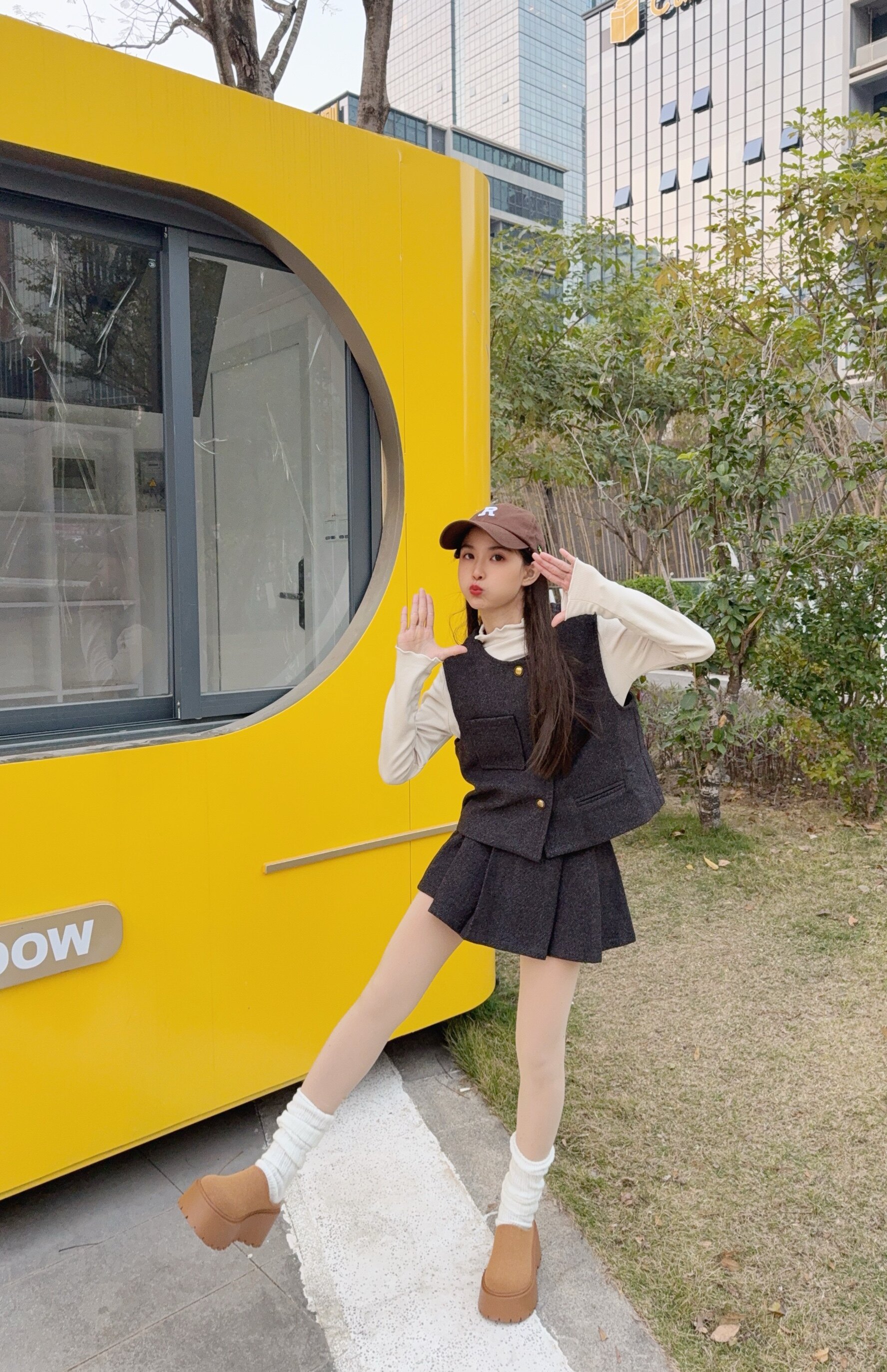 cvrv勃肯包头半拖鞋：7.5cm松糕底的春日慵懒显高美学