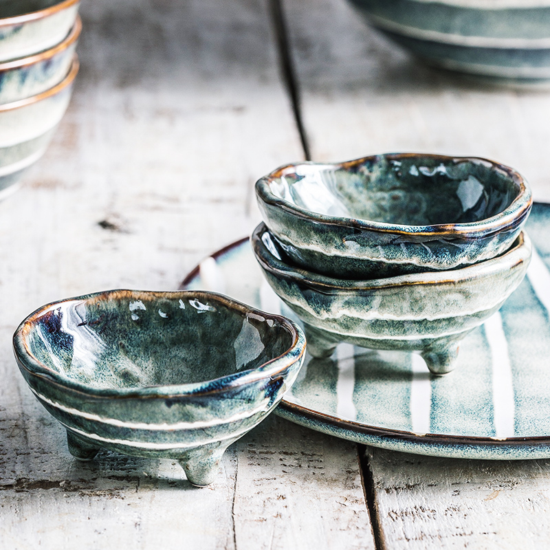 Porcelain soul Japanese ceramics tableware sauce dish flavor dishes, household dipping sauce dish serving triangle bowl of nice job