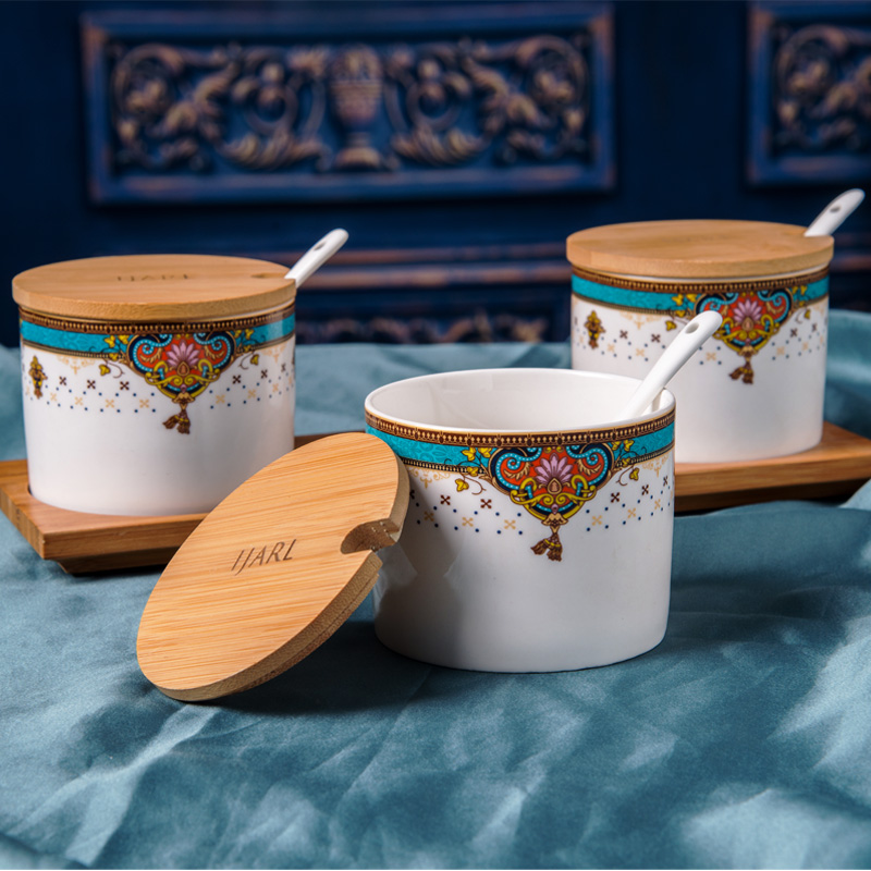 Creative household porcelain soul flavor pot three - piece kitchen condiment set white sauce pot set salt jars