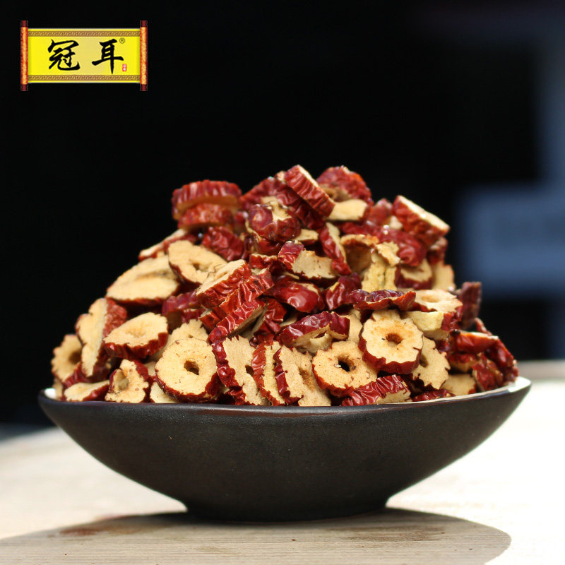 Crown ear Xinjiang Ruoqiang red jujube crispy jujube dried crispy small gray jujube slices seedless jujube rings dried soaked water snacks