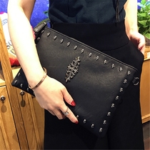 Hong Kong leather clutch 2022 new bag womens ins tide large capacity envelope bag one shoulder diagonal hand bag