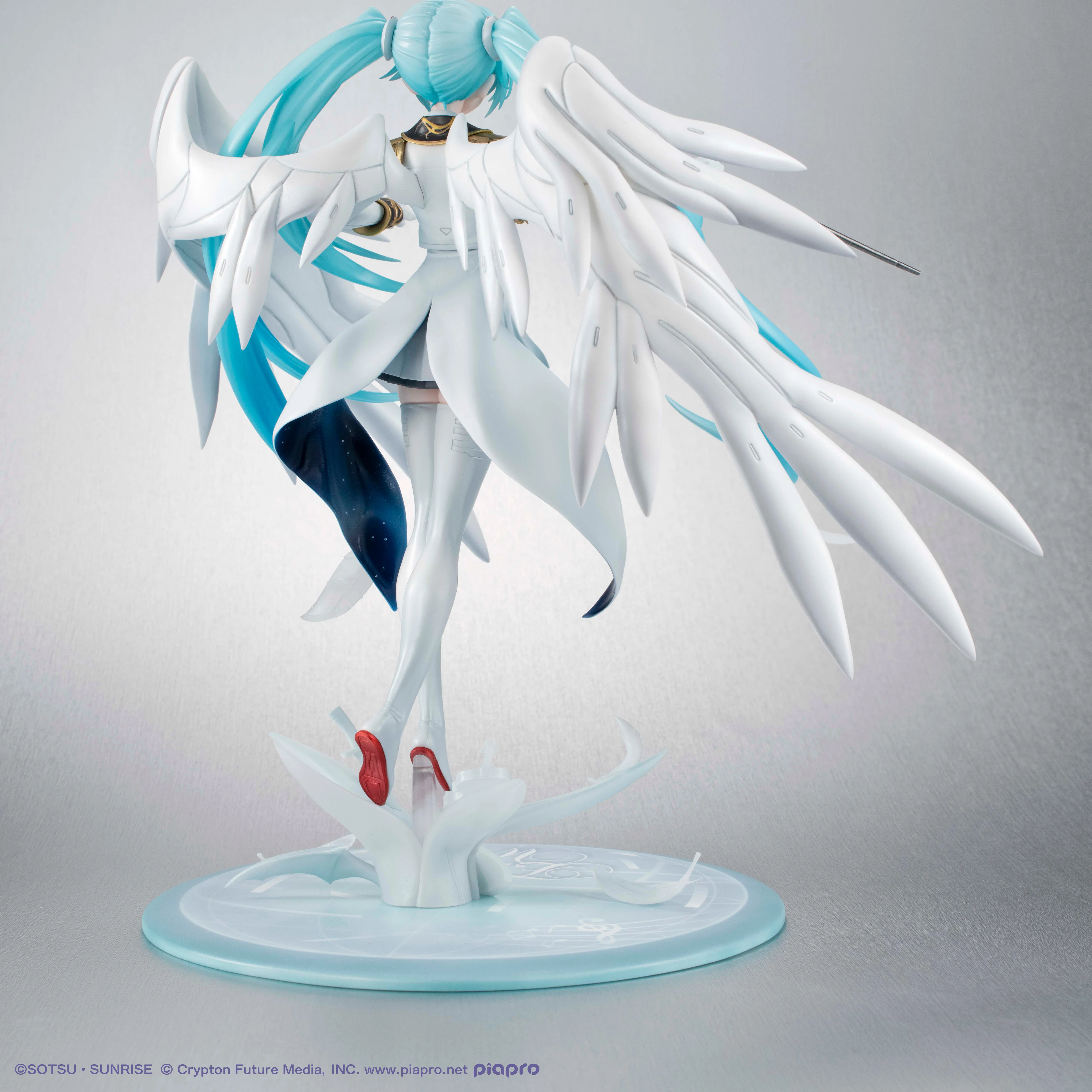 [Neko Shouya] депозит MegaHouse Lucrea Hatsune Miku Wing Zero Gundam EW модель