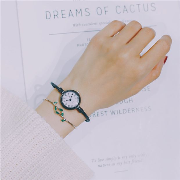 Gió lạnh in vòng tay gió retro cô gái phiên bản Hàn Quốc của cô sinh viên đơn giản Sen Sở hữu chiếc vòng tay hoang dã đơn giản vòng tay đá