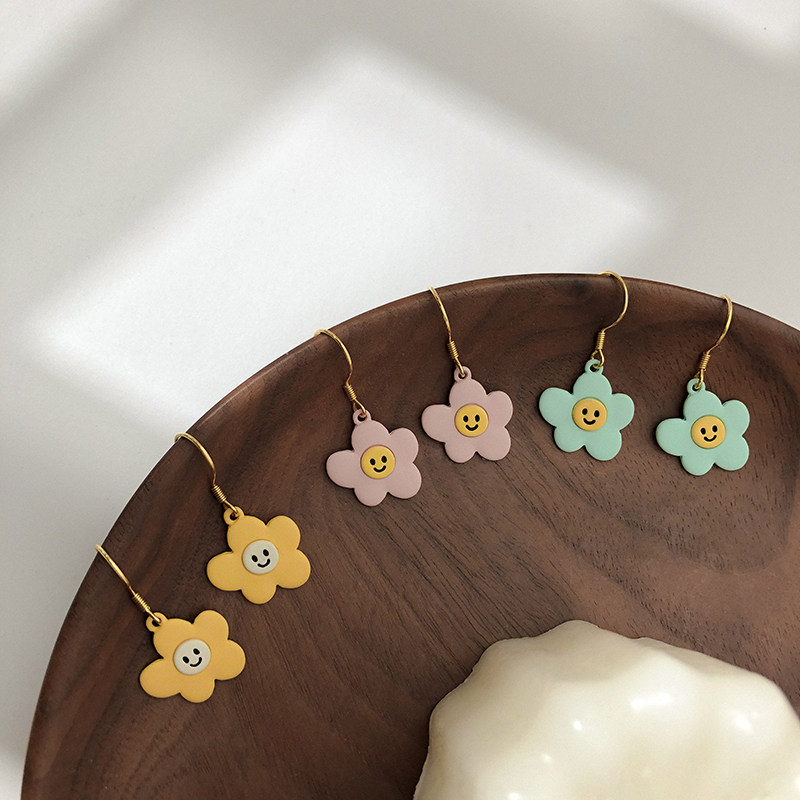 Candy Sweet Flower Earrings Lovely Simple Little Small Ear Nails Personality Clear Clothes Without Ear Holes