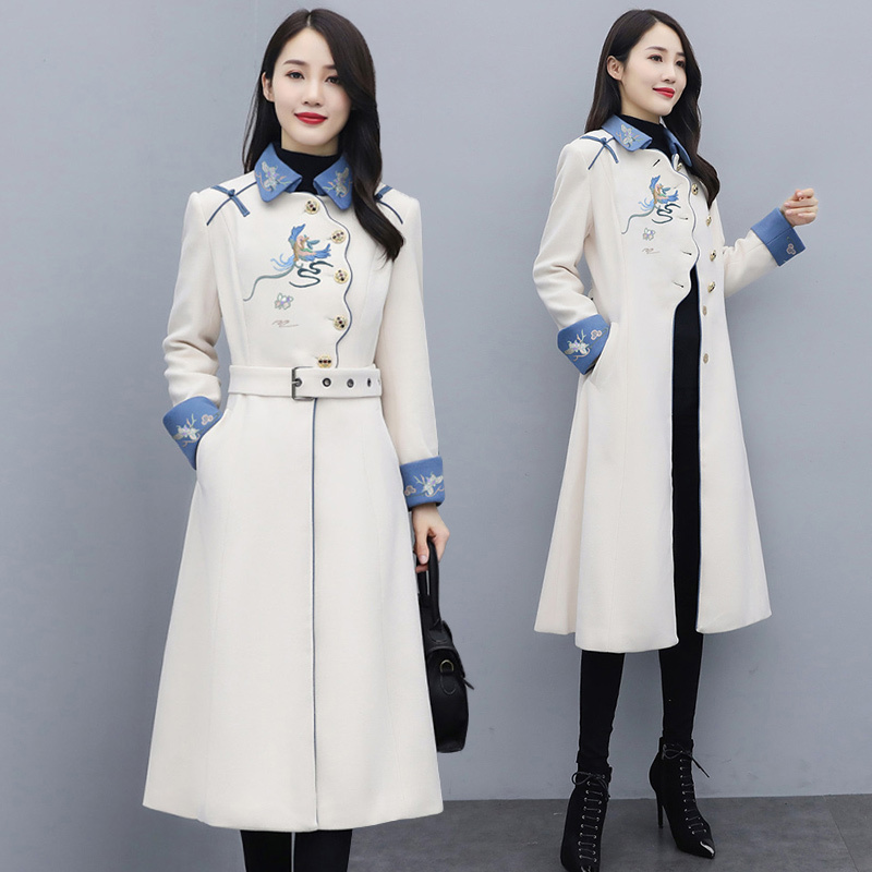 Chinese Style Woolen Coat for Women, Mid-Length, 2026 Autumn and Winter New Style, Elegant, Slim Fit, Retro Embroidered Woolen Jacket Chinese Style Woolen Coat for Women, Mid-Length, 2026 Autumn and Winter New Style, Elegant, Slim Fit, Retro Embroidered Woolen Jacket